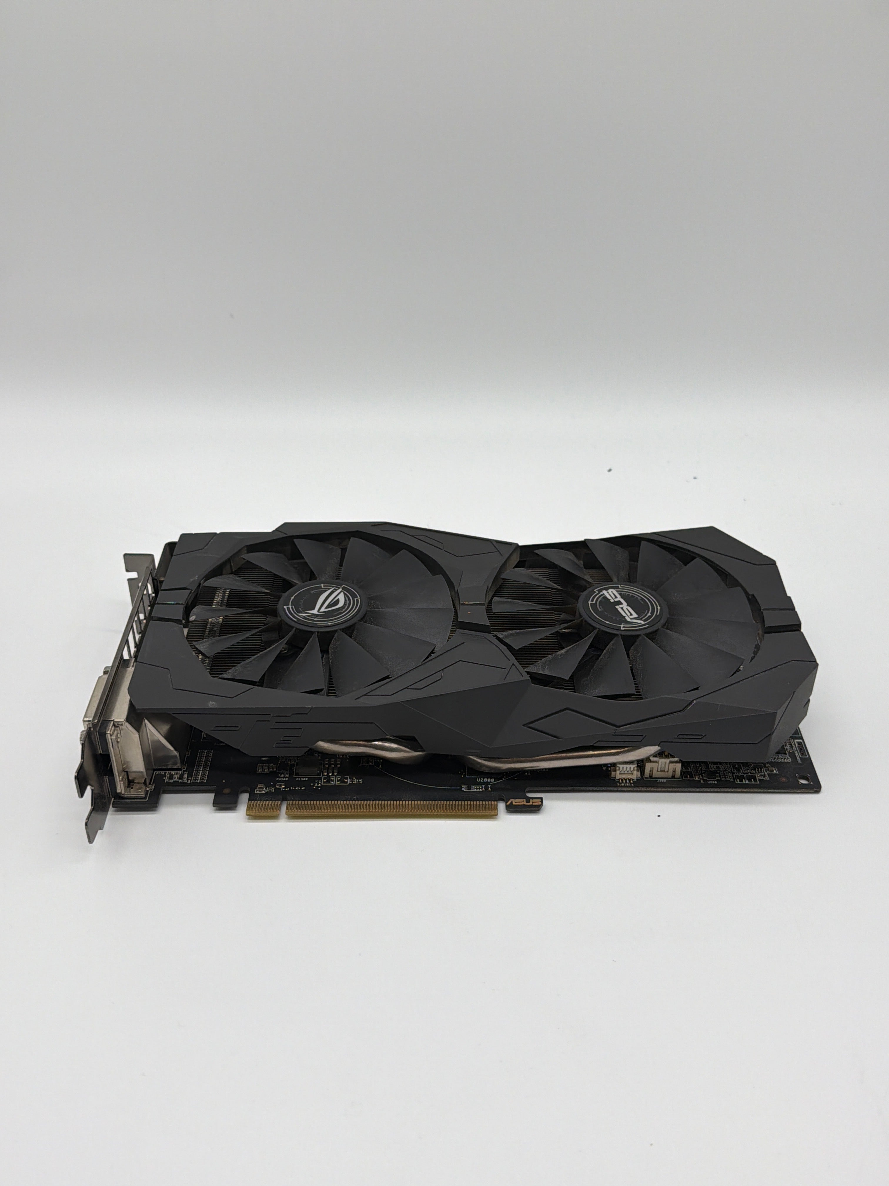 ASUS Radeon RX 570 4GB GDDR5 Graphics Card (ROG-STRIX-RX570-O4G-GAMING) - Used - Black