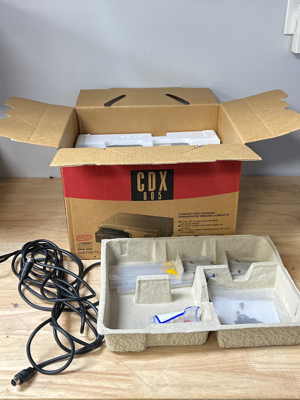 Sony CDX-805 10 Disc Car CD Changer System Vintage - Used with Box