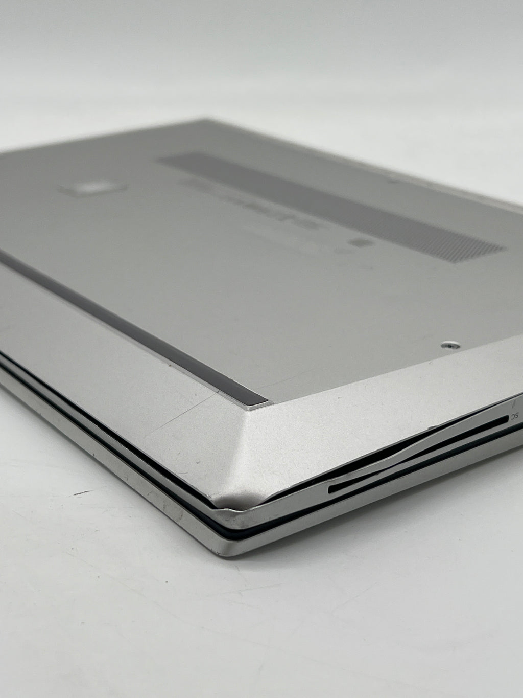 HP Elitebook 840 G8 Touch i5-1135G7 8GB RAM 256GB SSD - Bios Lock/Remotely Managed