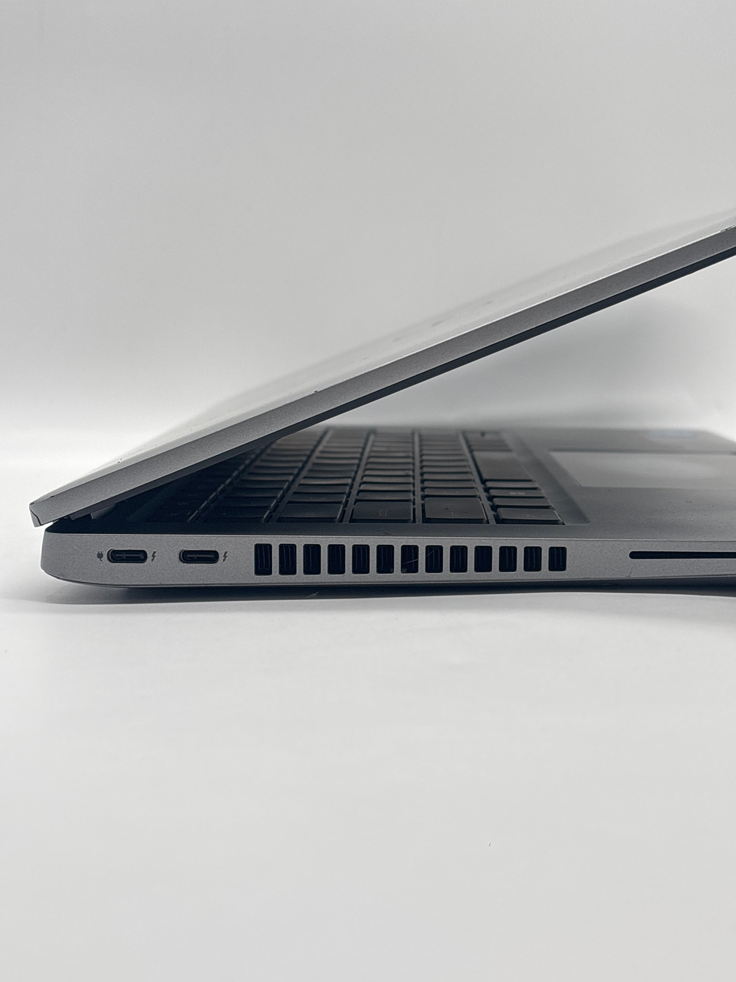 Dell Latitude 5430 i5-1235U 16GB RAM 256GB SSD