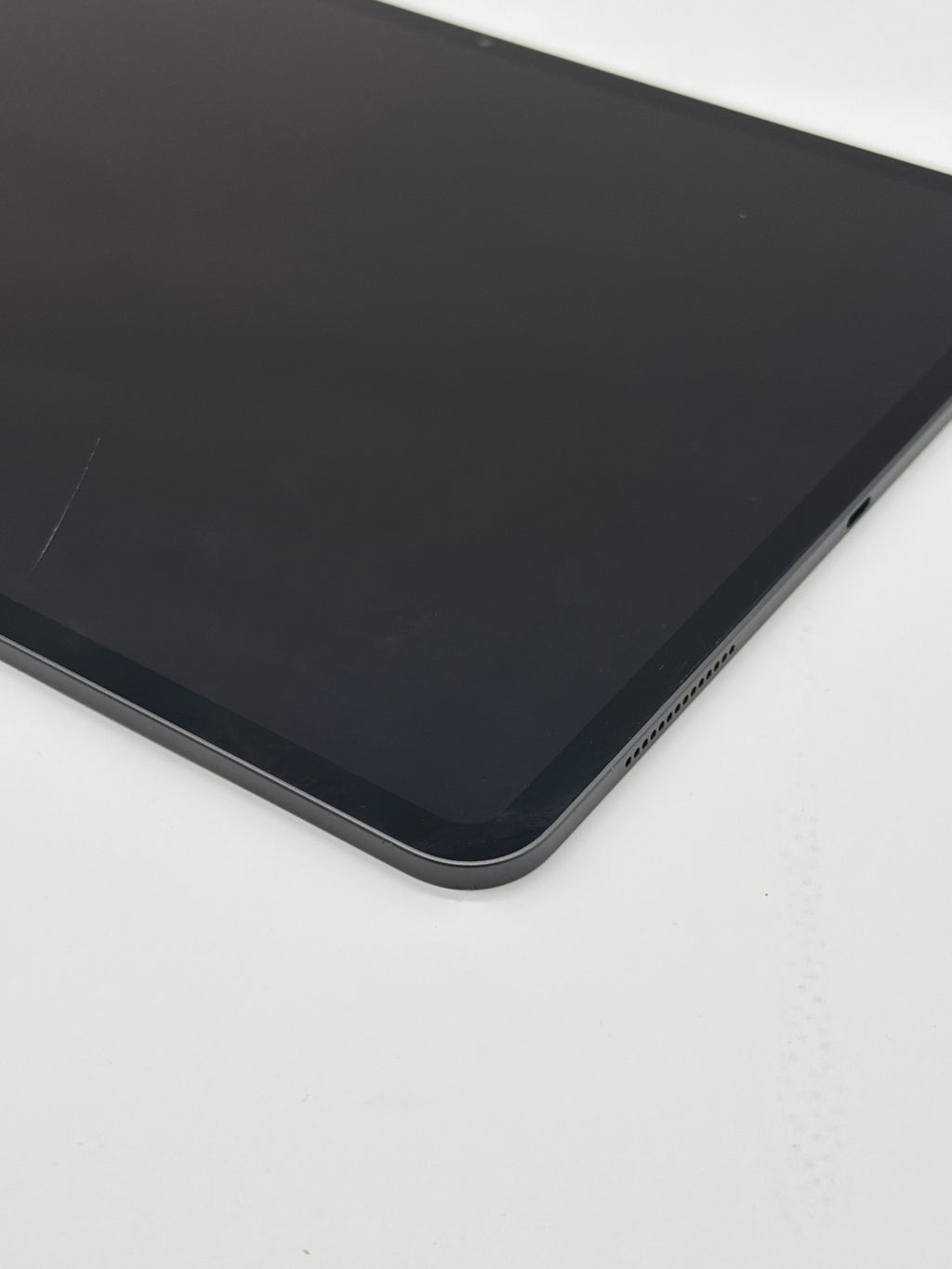 Apple iPad Pro  Wi-Fi M4 13" 256GB Space Black A2925 Broken Screen Read