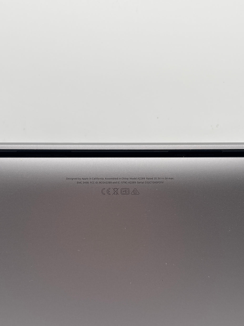 Apple MacBook Pro 13.3" A2289 2020 i5 8GB RAM 256GB SSD