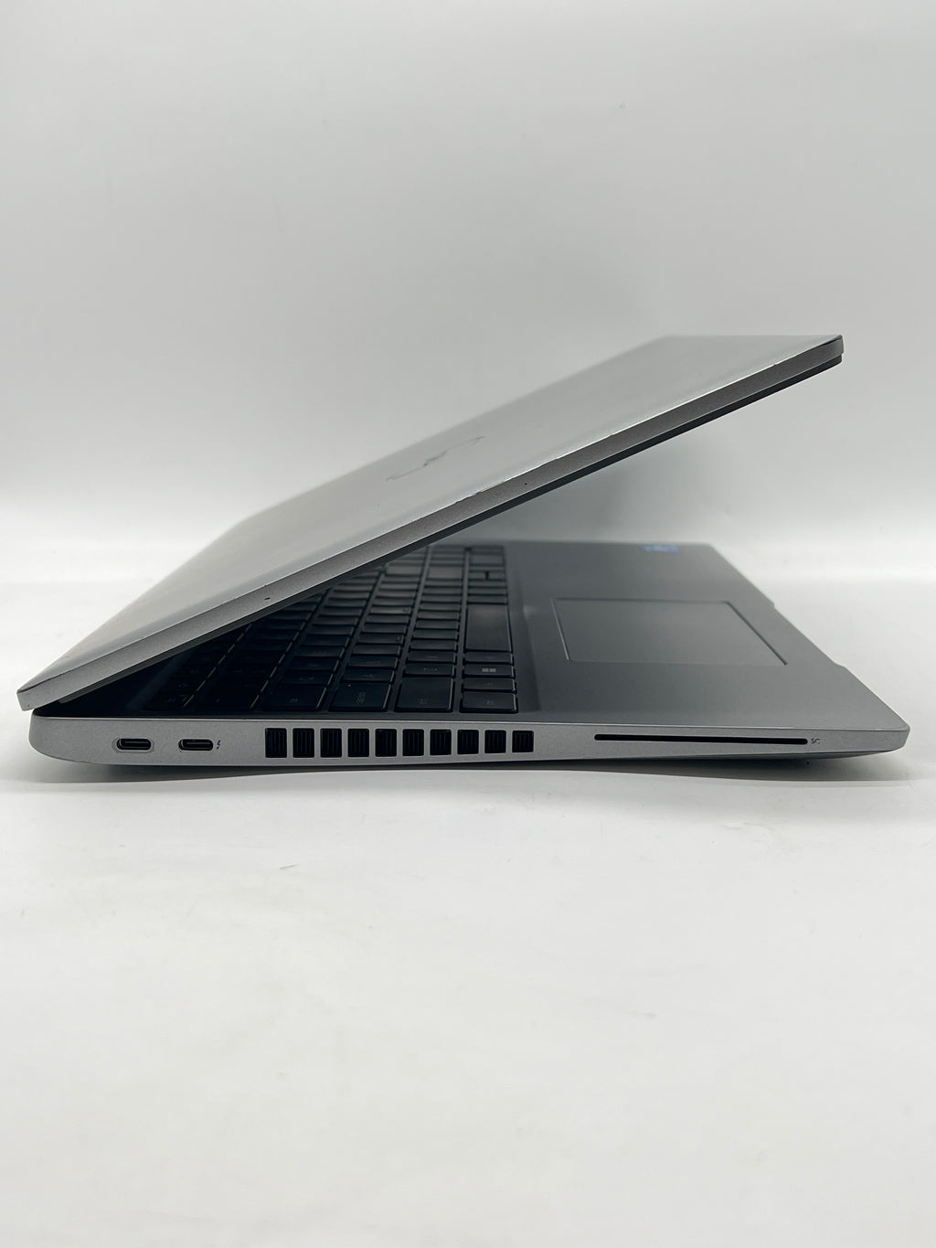 Dell Latitude 5520 15.6" i5-1145G7 16GB RAM 512GB SSD