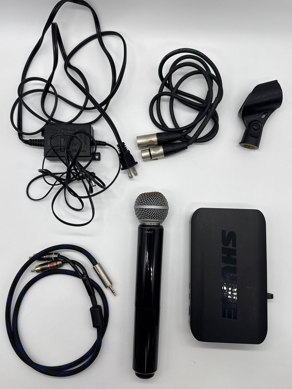 Shure M58 Dynamic Microphone with BLX4R H10 Wireless Receiver Black