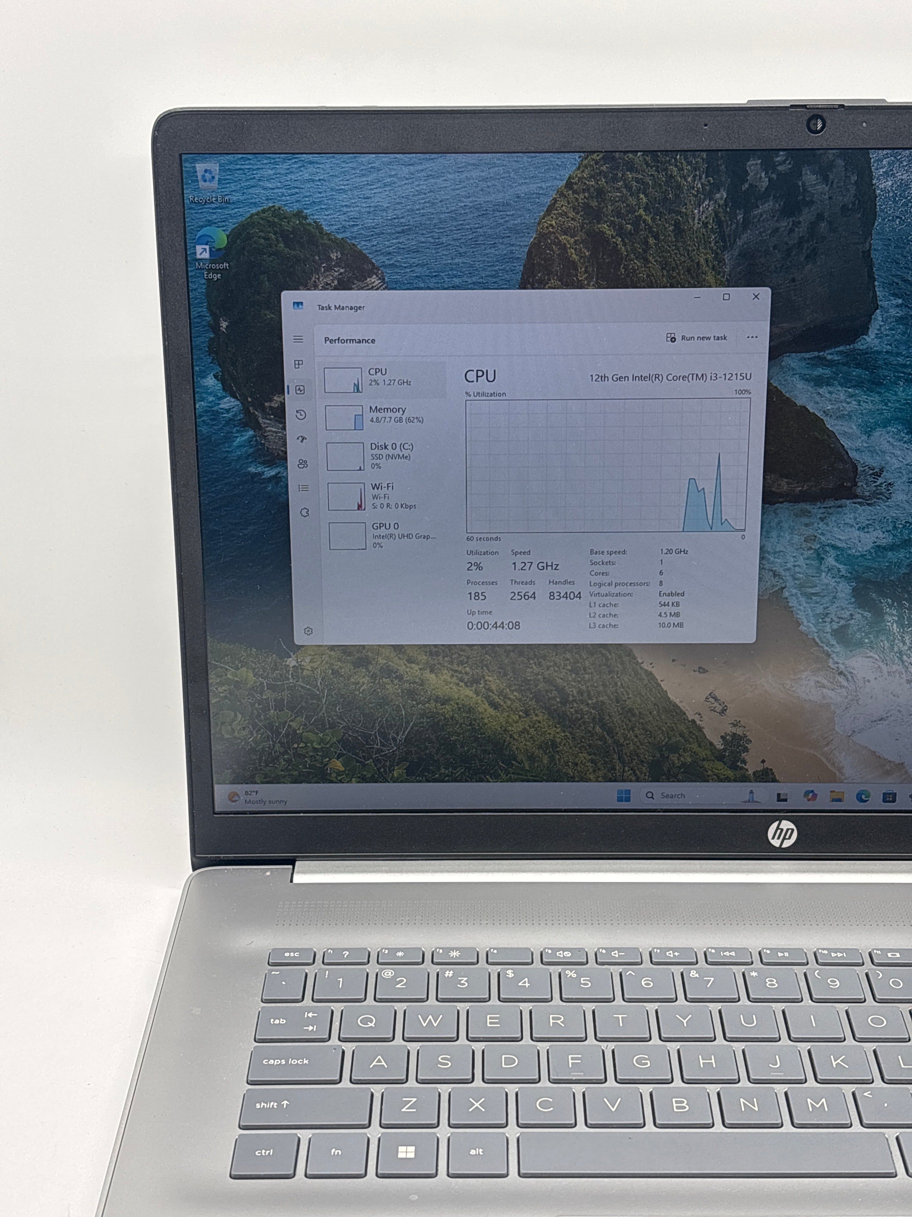 HP 17-cn2083dx i3-1215U 8GB RAM 256 GB SSD