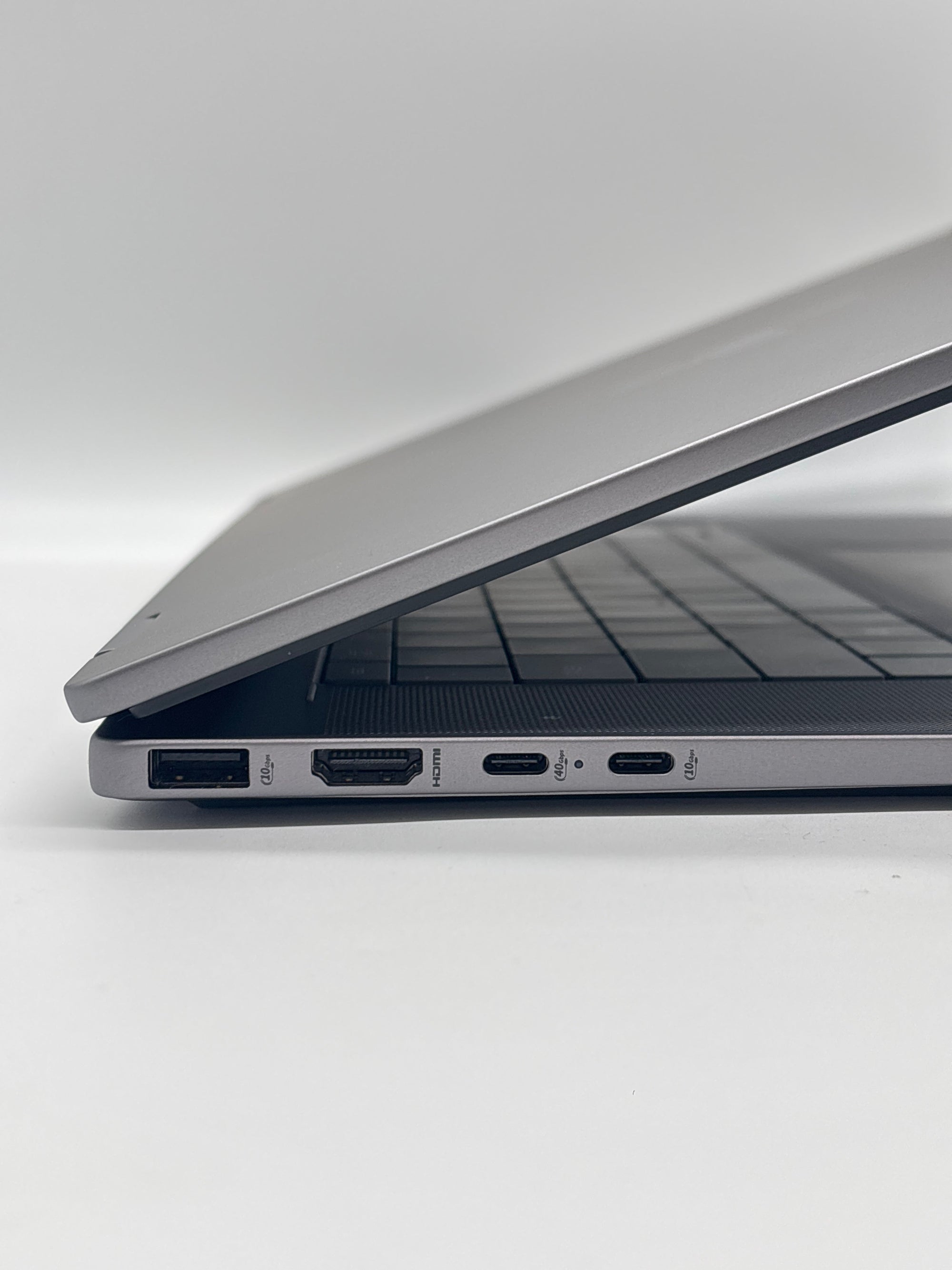 HP Omnibook X Flip 16-be0003dx AMD Ryzen 5 220 8GB RAM 512GB SSD
