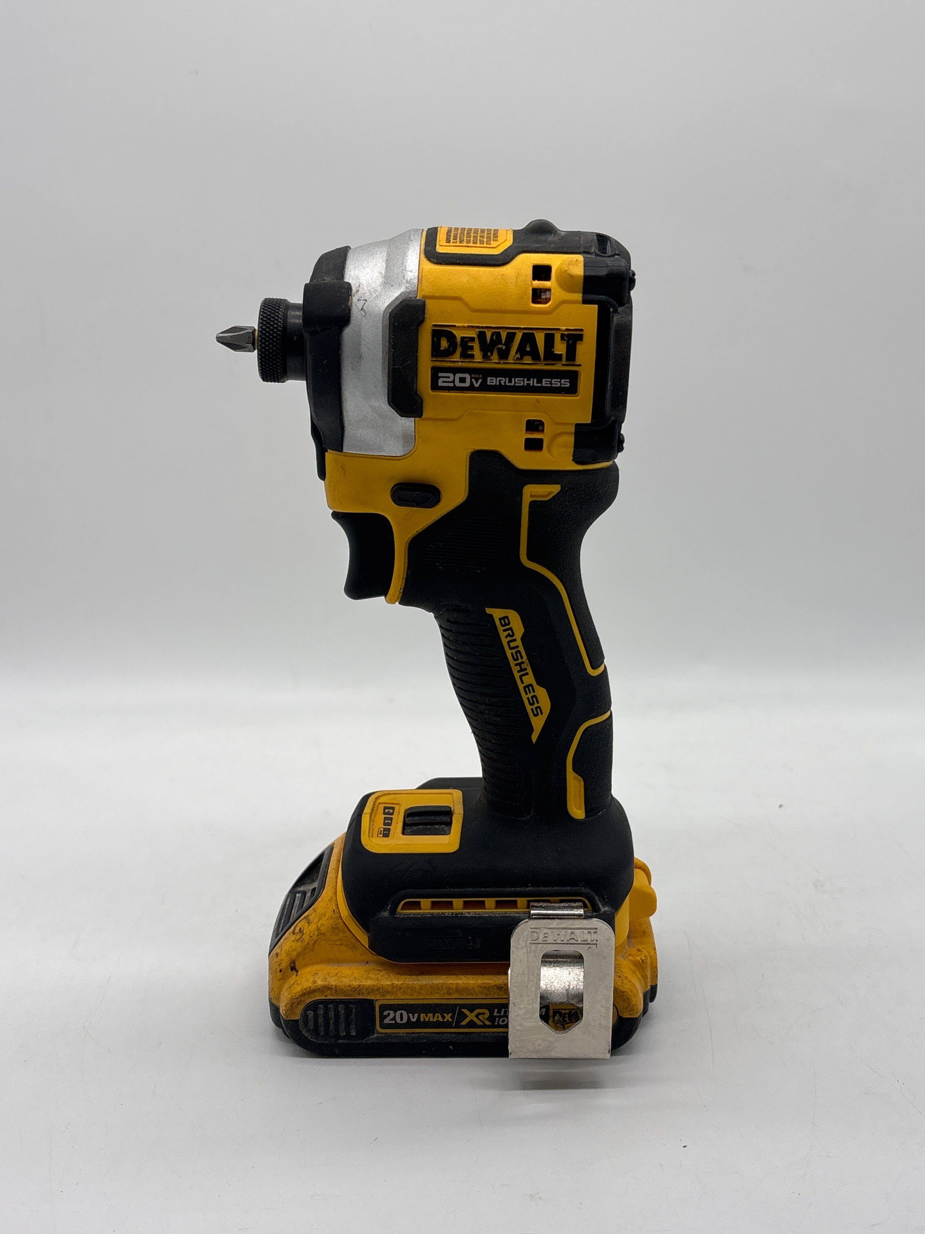 DeWalt DCF850 20V Cordless Impact Driver Battery and Charger Used