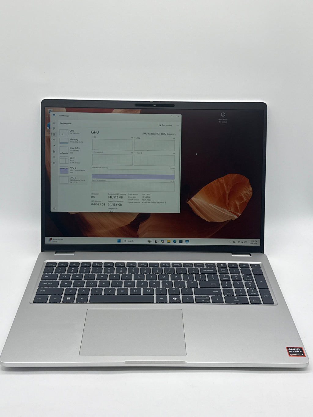 Dell Pro 16 Plus AMD Ryzen AI 7 PRO 350 32GB RAM 512GB SSD (Minor dent on hinge)
