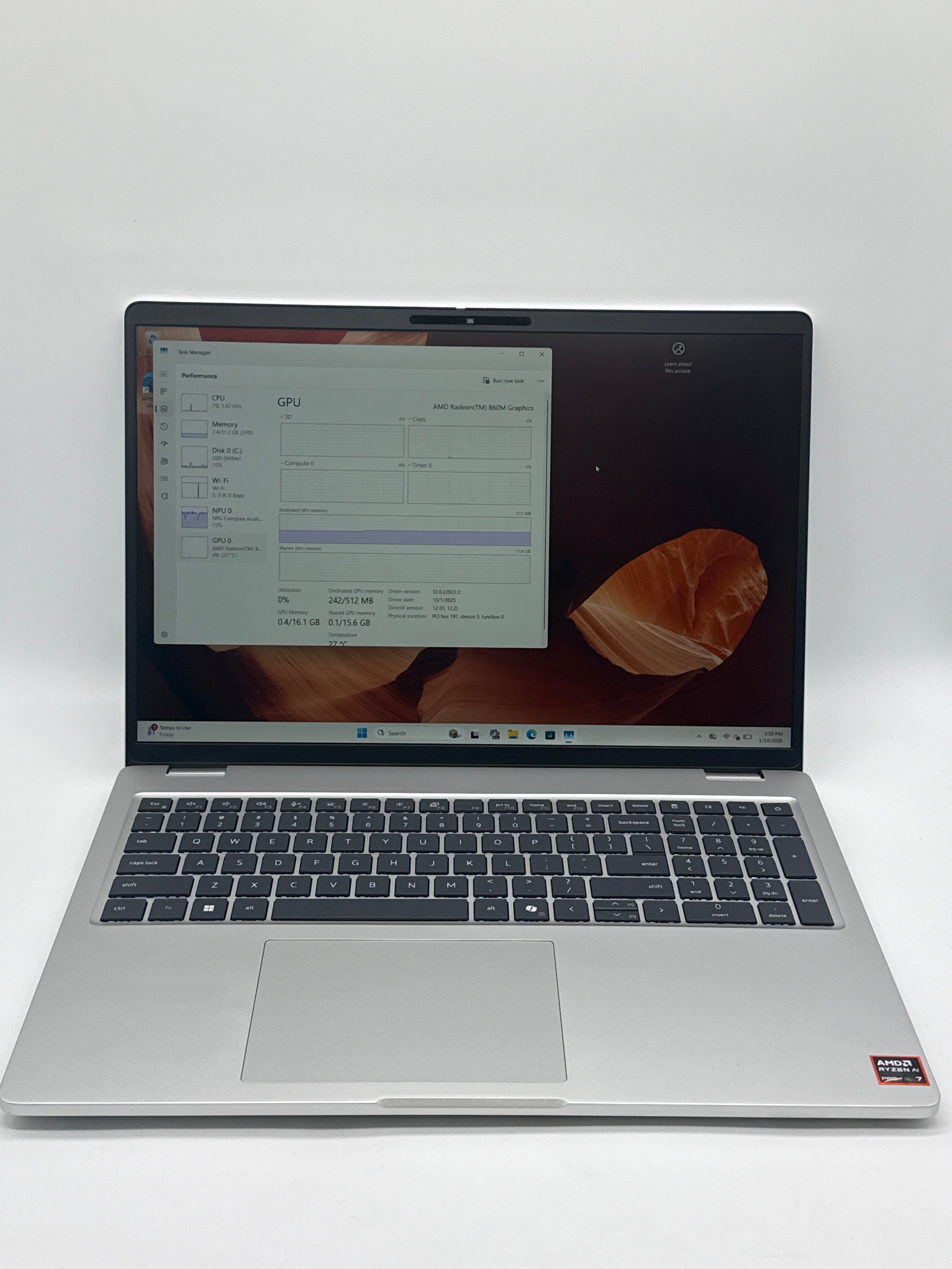 Dell Pro 16 Plus AMD Ryzen AI 7 PRO 350 32GB RAM 512GB SSD (Minor dent on hinge)