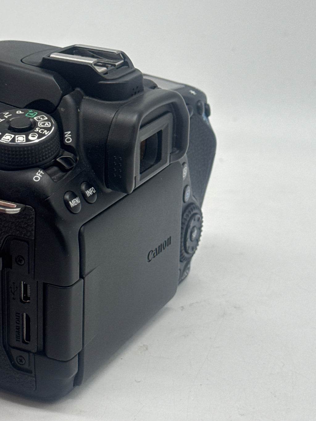Canon EOS 80D 24.2MP DSLR w/ EF-S 17-85mm IS USM Zoom Lens Bundle