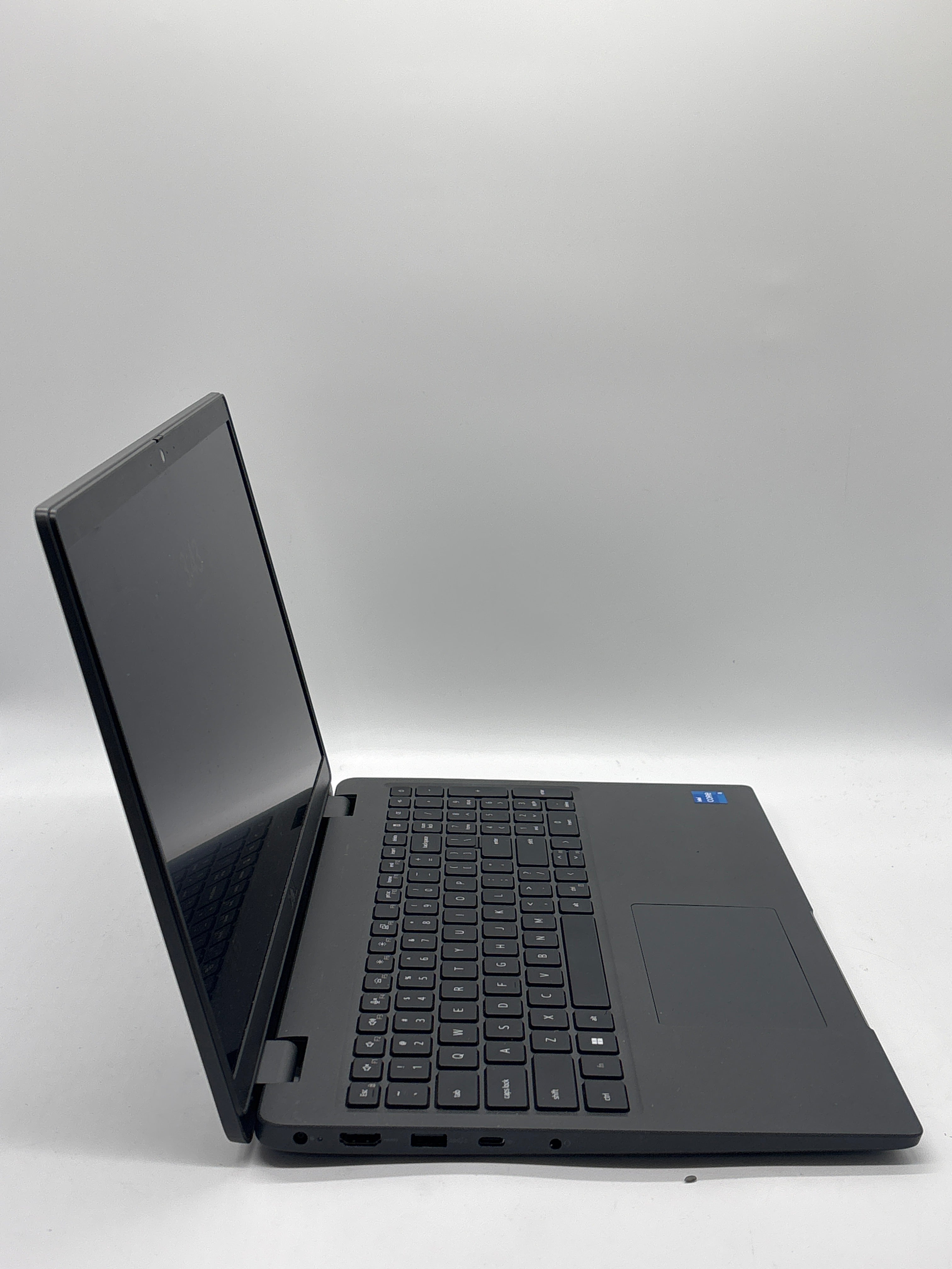 Dell Latitude 3540 i5-1335U 16GB RAM 512GB SSD Black