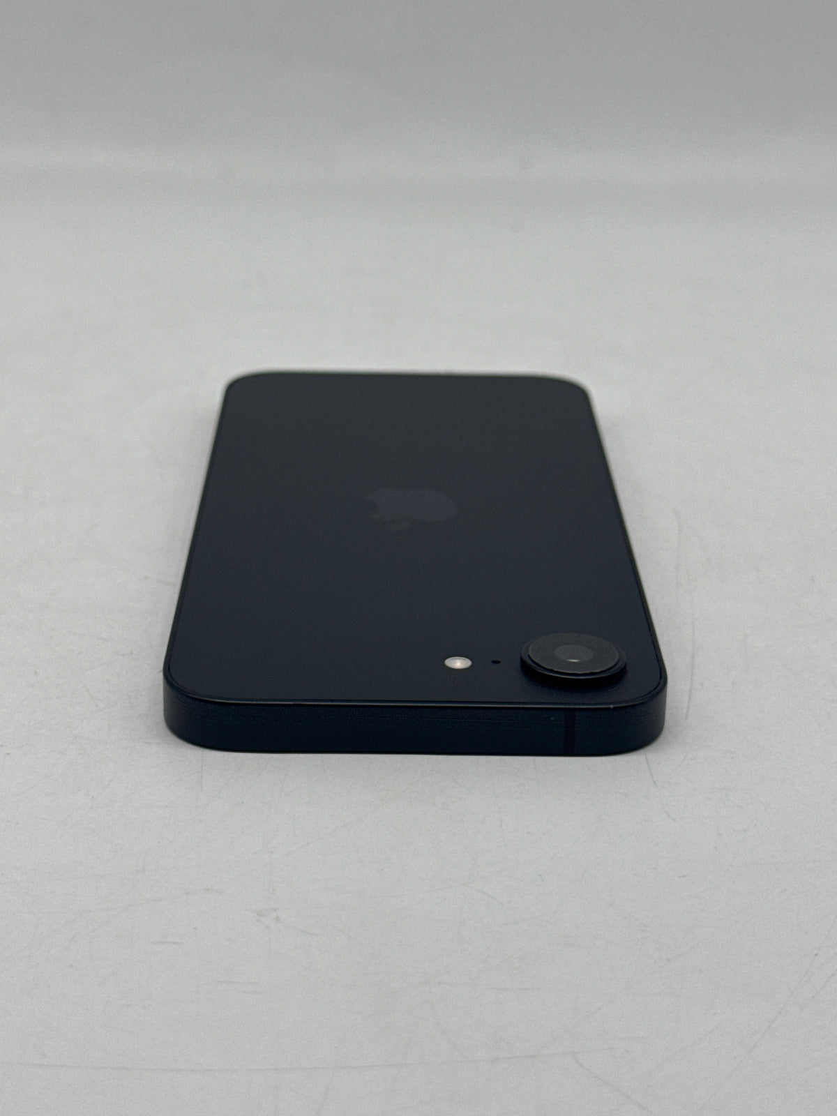 Apple iPhone 16e 128GB 5G Network Unlocked Black - Used