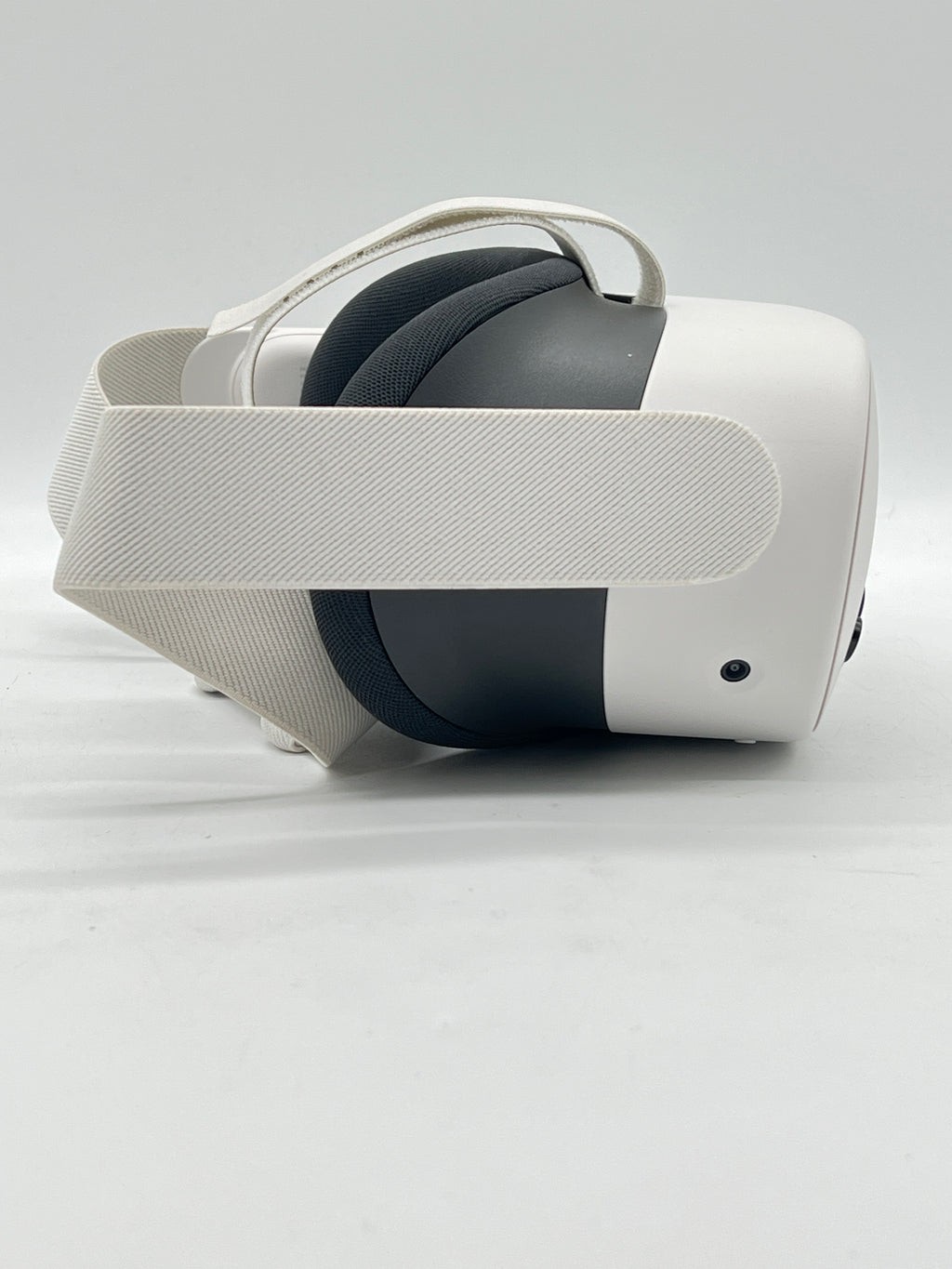 Meta Quest 3s 128GB Standalone VR Headset White - Used with Box