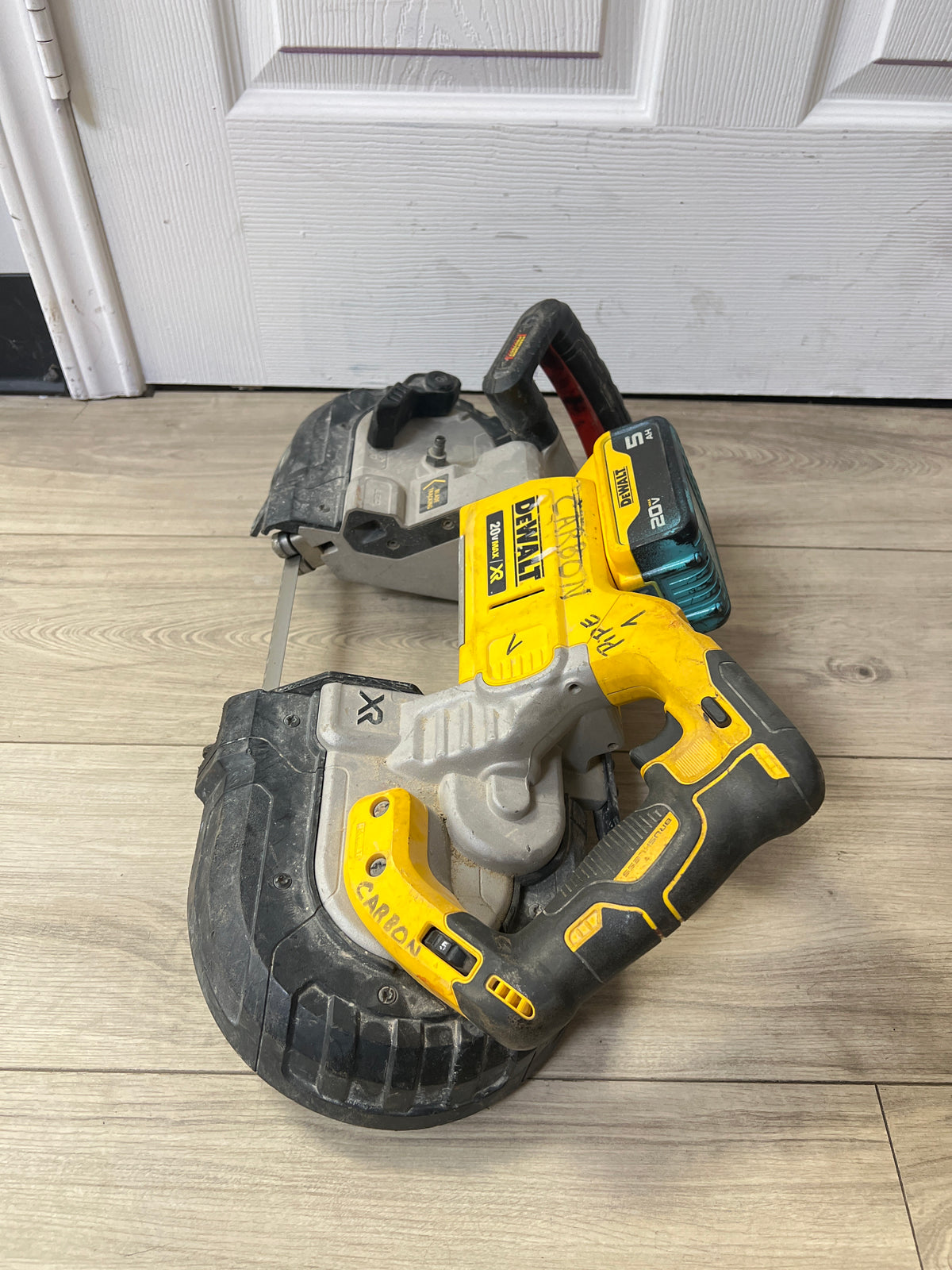DeWalt DCS376B 20V MAX 5" Band Saw - Used