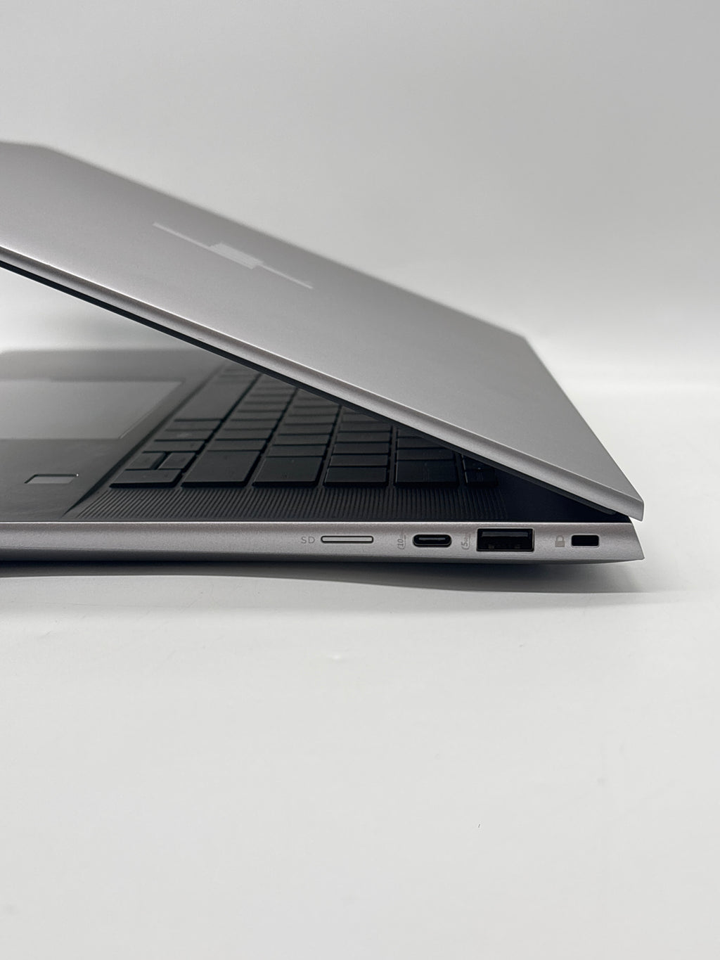 HP ZBook Studio 16 G11 Ultra 7 165H 64GB RAM 1TB SSD RTX 3000
