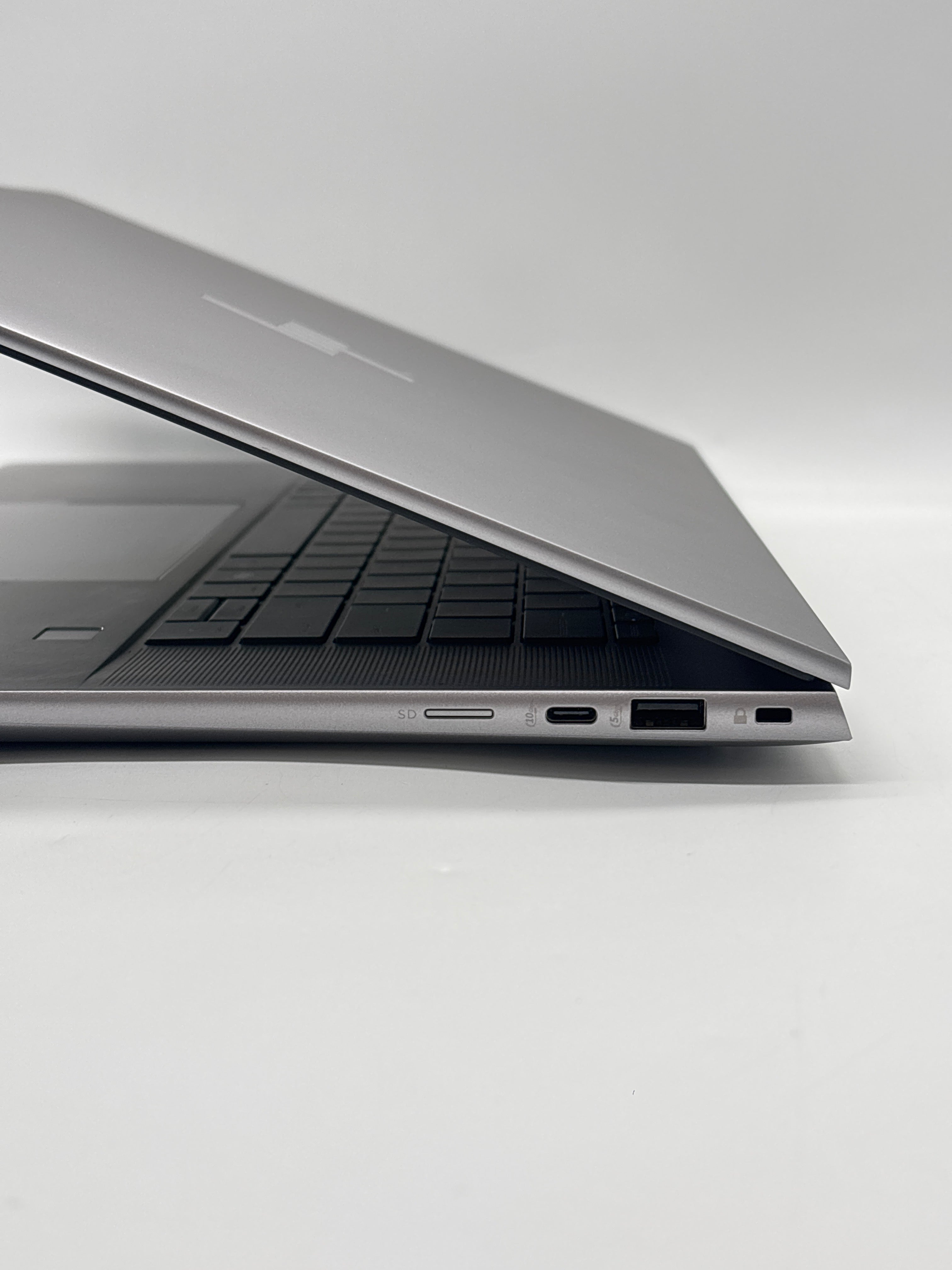 HP ZBook Studio 16 G11 Ultra 7 165H 64GB RAM 1TB SSD RTX 3000