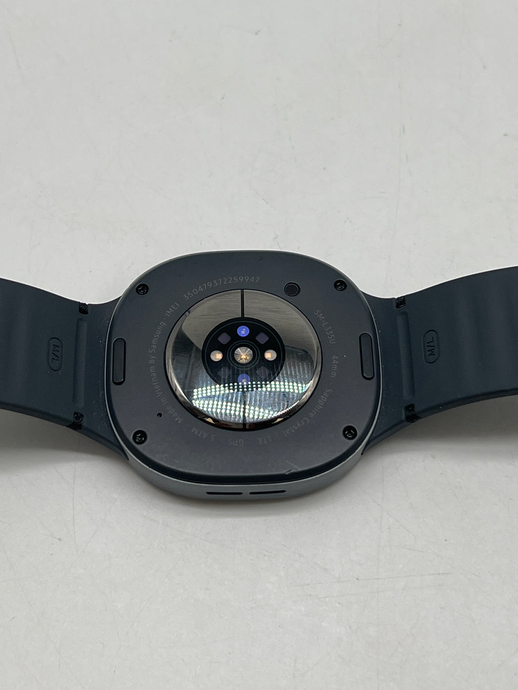 Samsung Galaxy Watch8 SM-L335U 44mm LTE Cellular Dark Gray - Used