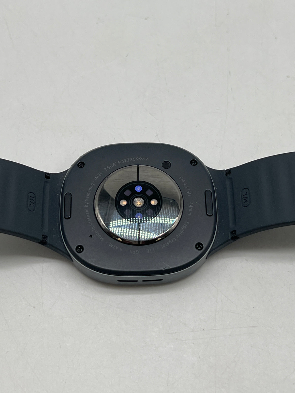 Samsung Galaxy Watch8 SM-L335U 44mm LTE Cellular Dark Gray - Used