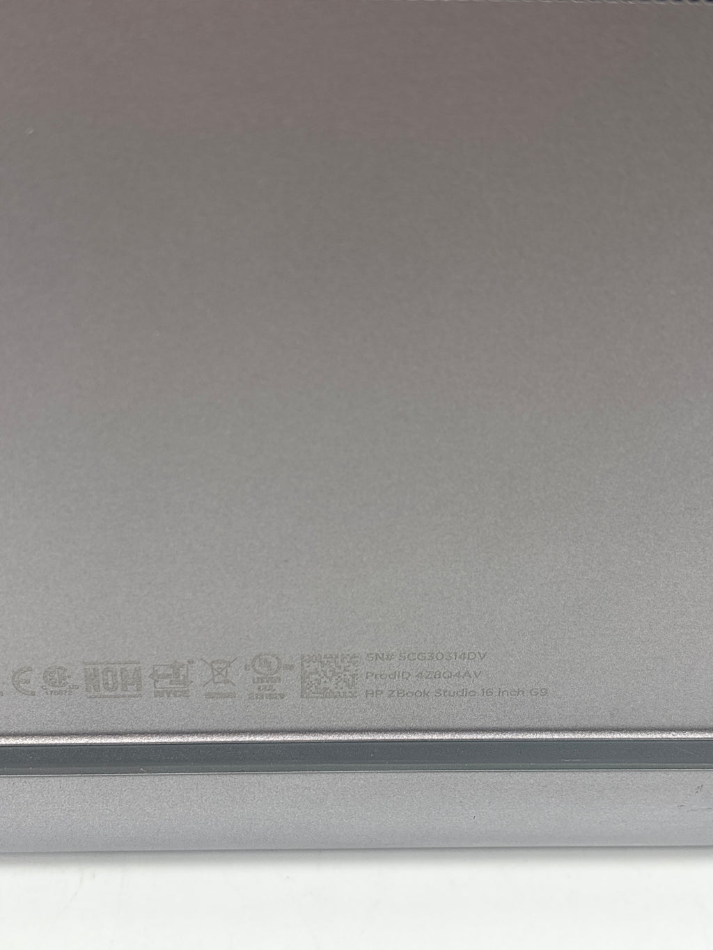 HP ZBook Studio 16 G9 i7-12800H 32GB RAM 1TB SSD - For Parts (Read DESC)