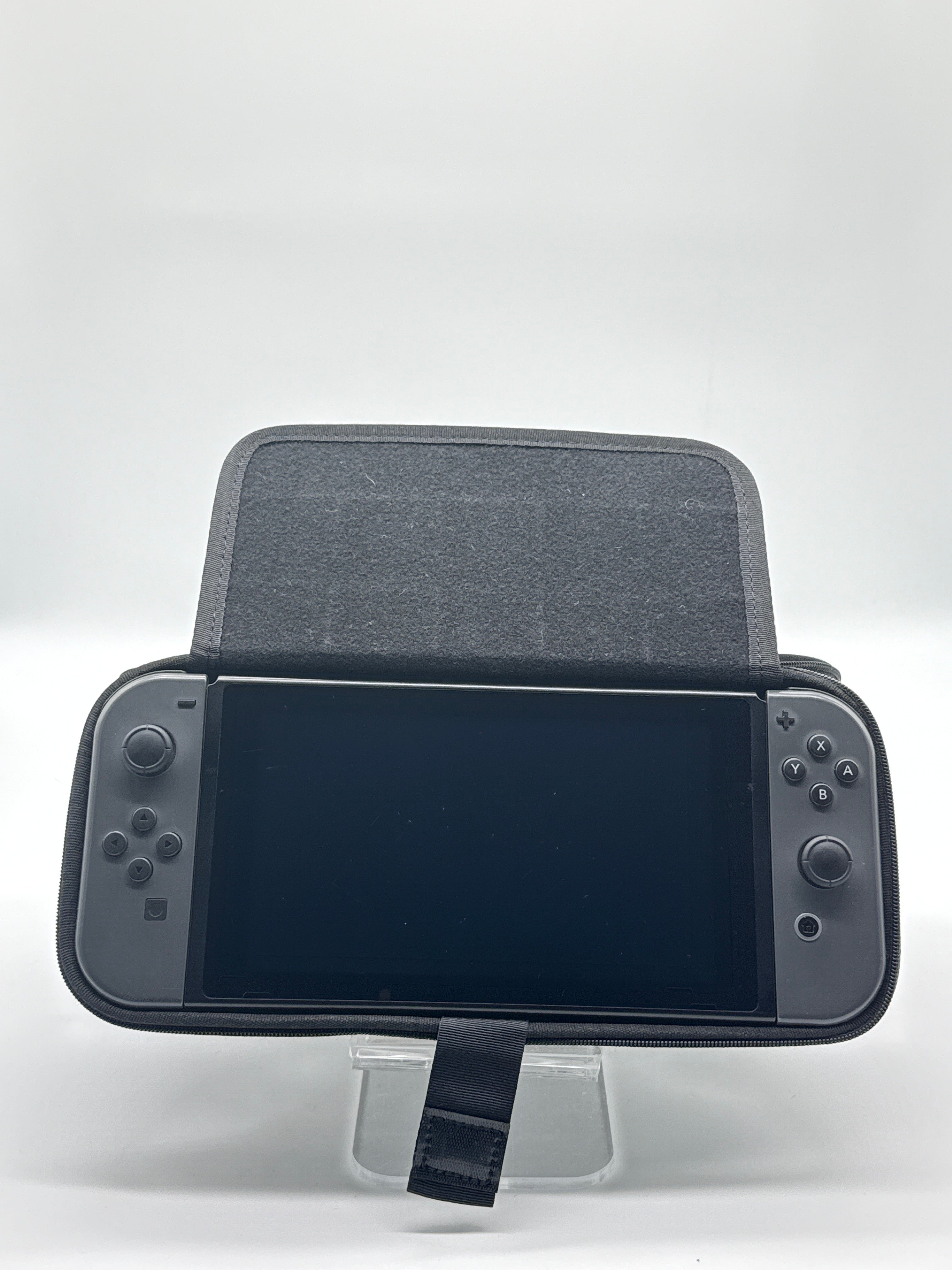 Nintendo Switch V1 Video Game Console HAC-001 32 GB Used w/ Case
