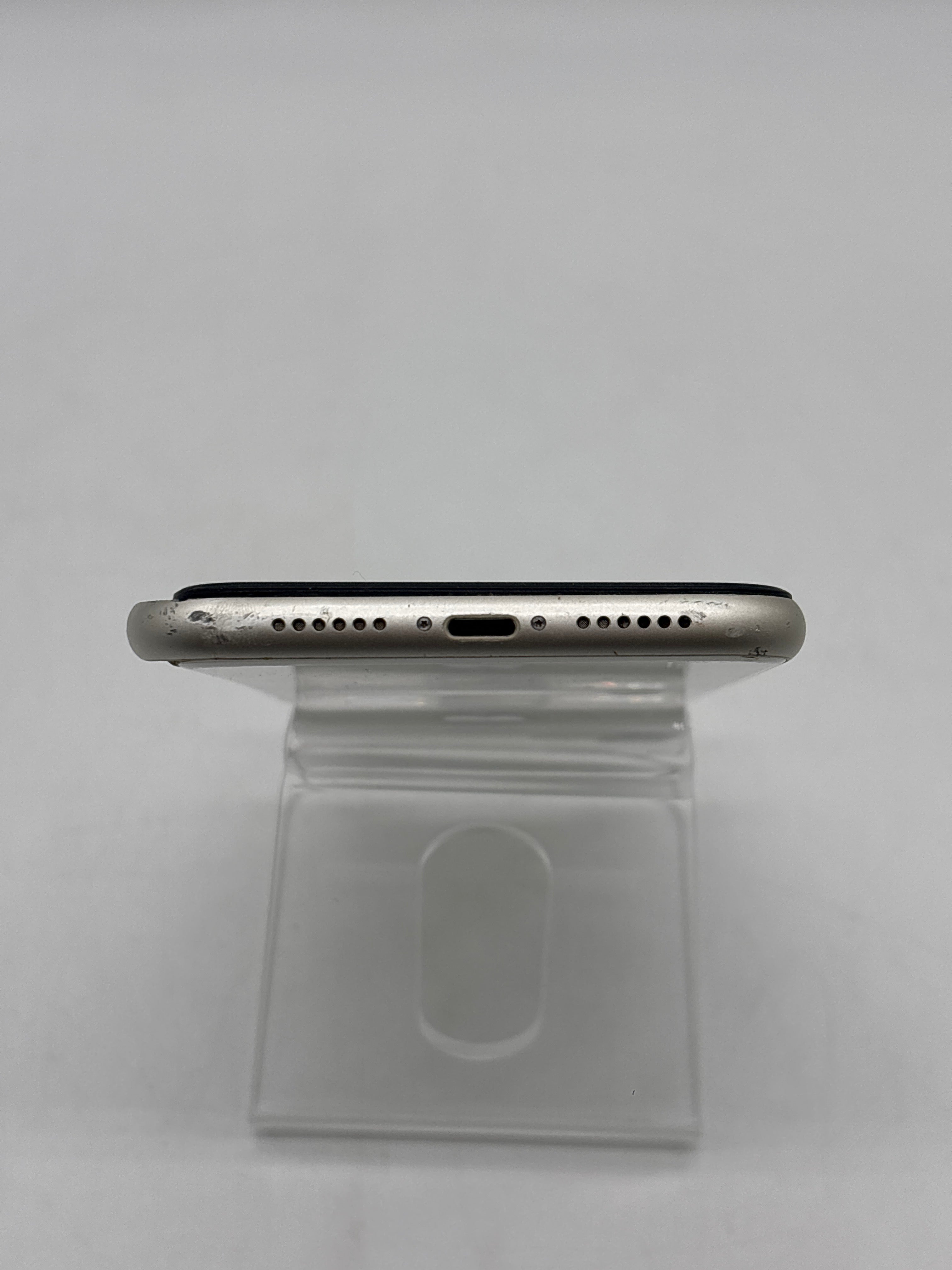 Apple iPhone 11 128GB White - For Parts AT&N