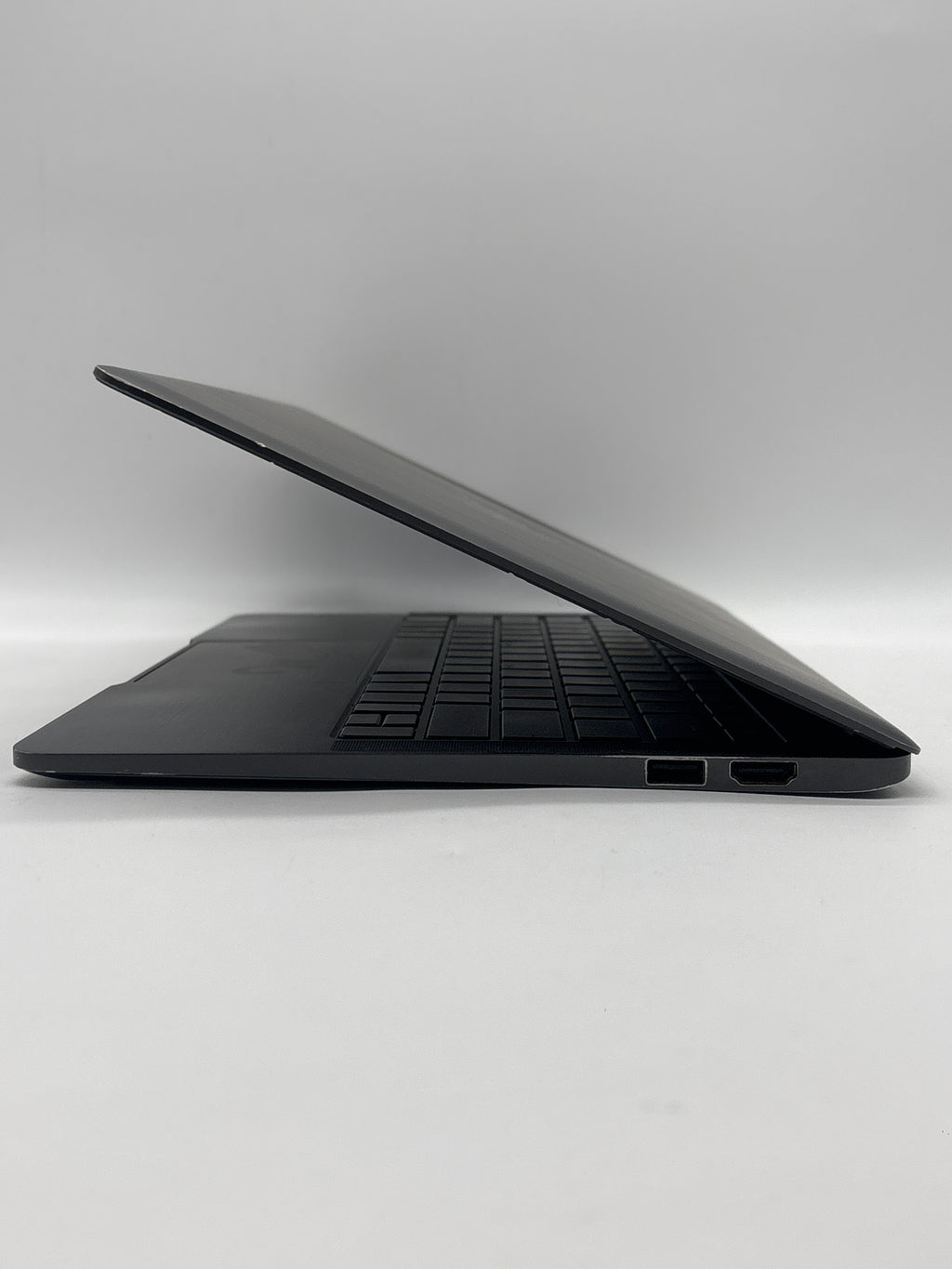 Razer Blade RZ09-0196 i7-7500U 16GB RAM 512GB SSD