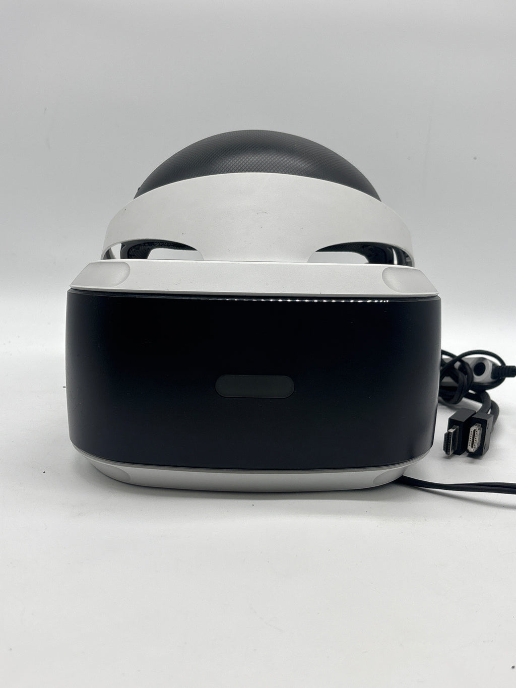 Sony CUh-ZVR2 PlayStation 4 (PS4) VR Headset + Camera W/ 2 Controllers)