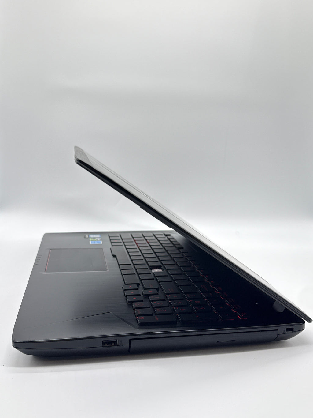 Asus FX53V i7-7700HQ 8GB RAM 256GB SSD Black Laptop Broken (Read)