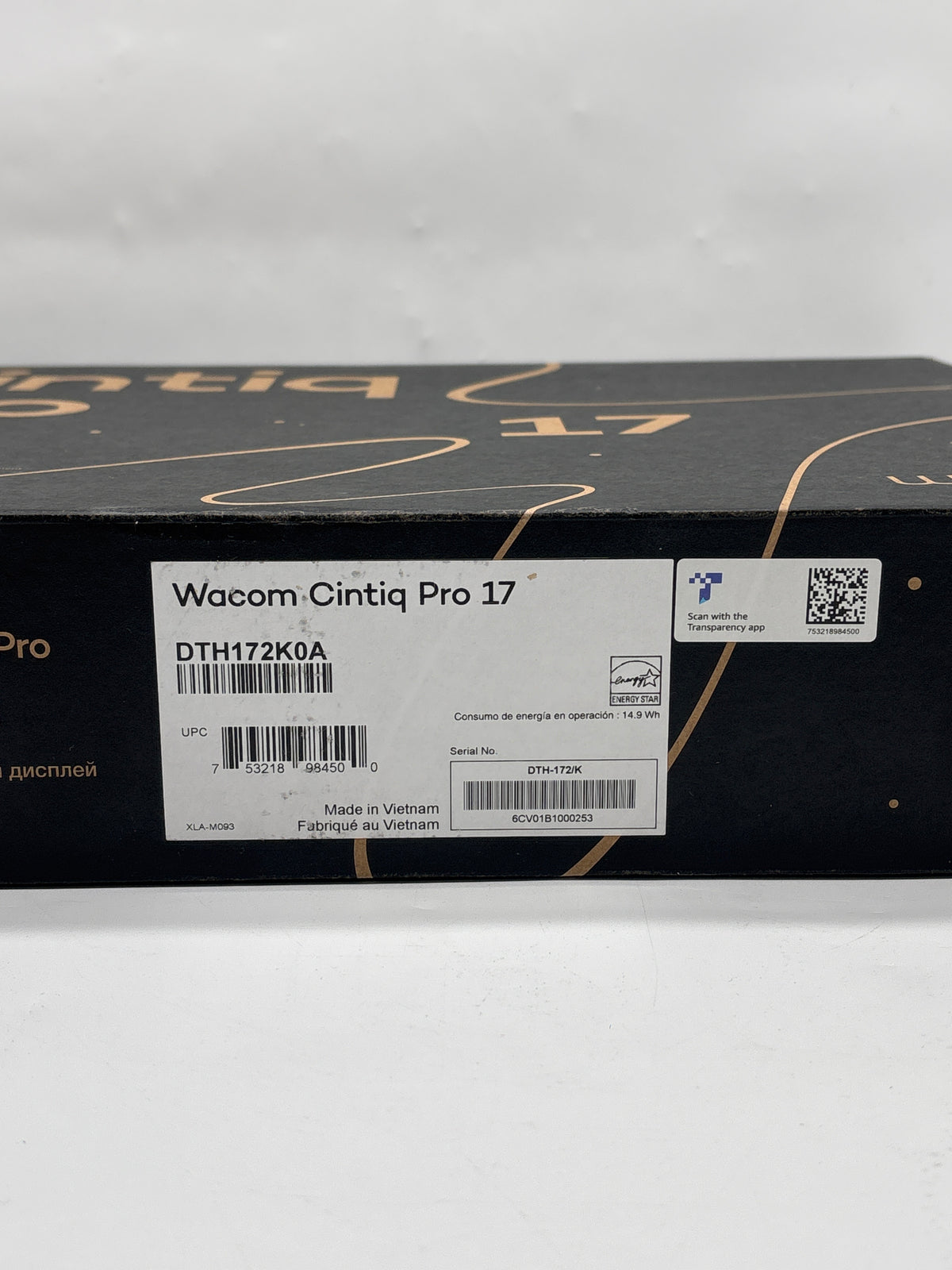 Wacom Cintiq Pro 17 DTH172 17.3in 4K Pen Display Black - New
