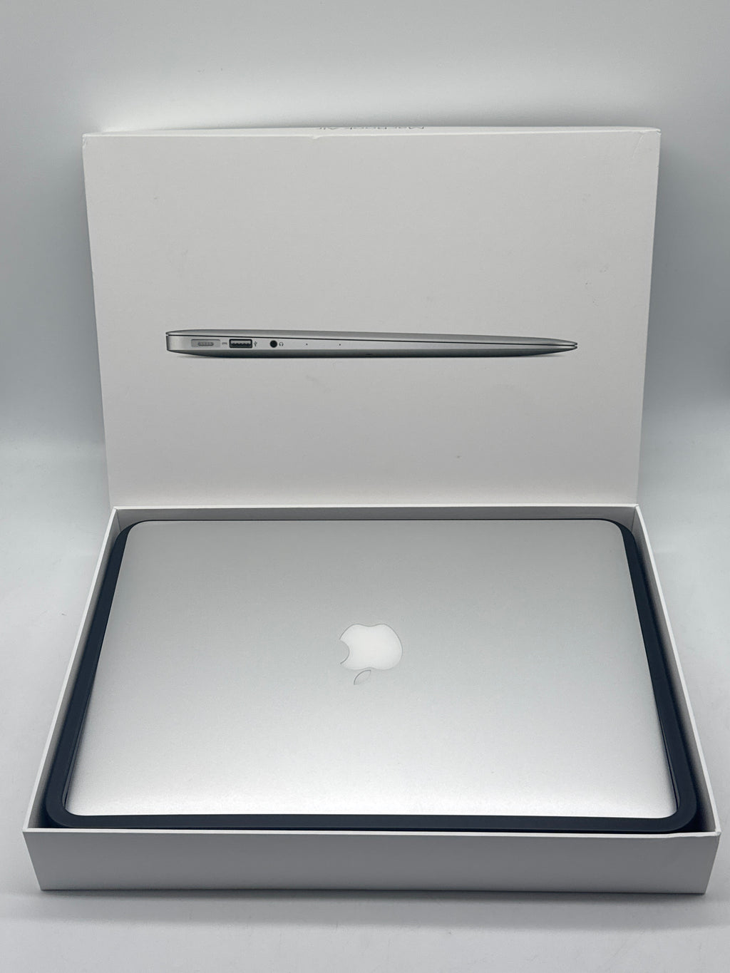 Apple MacBook Air 13" A1466 2017 i5 8GB RAM 128GB SSD Silver No OS