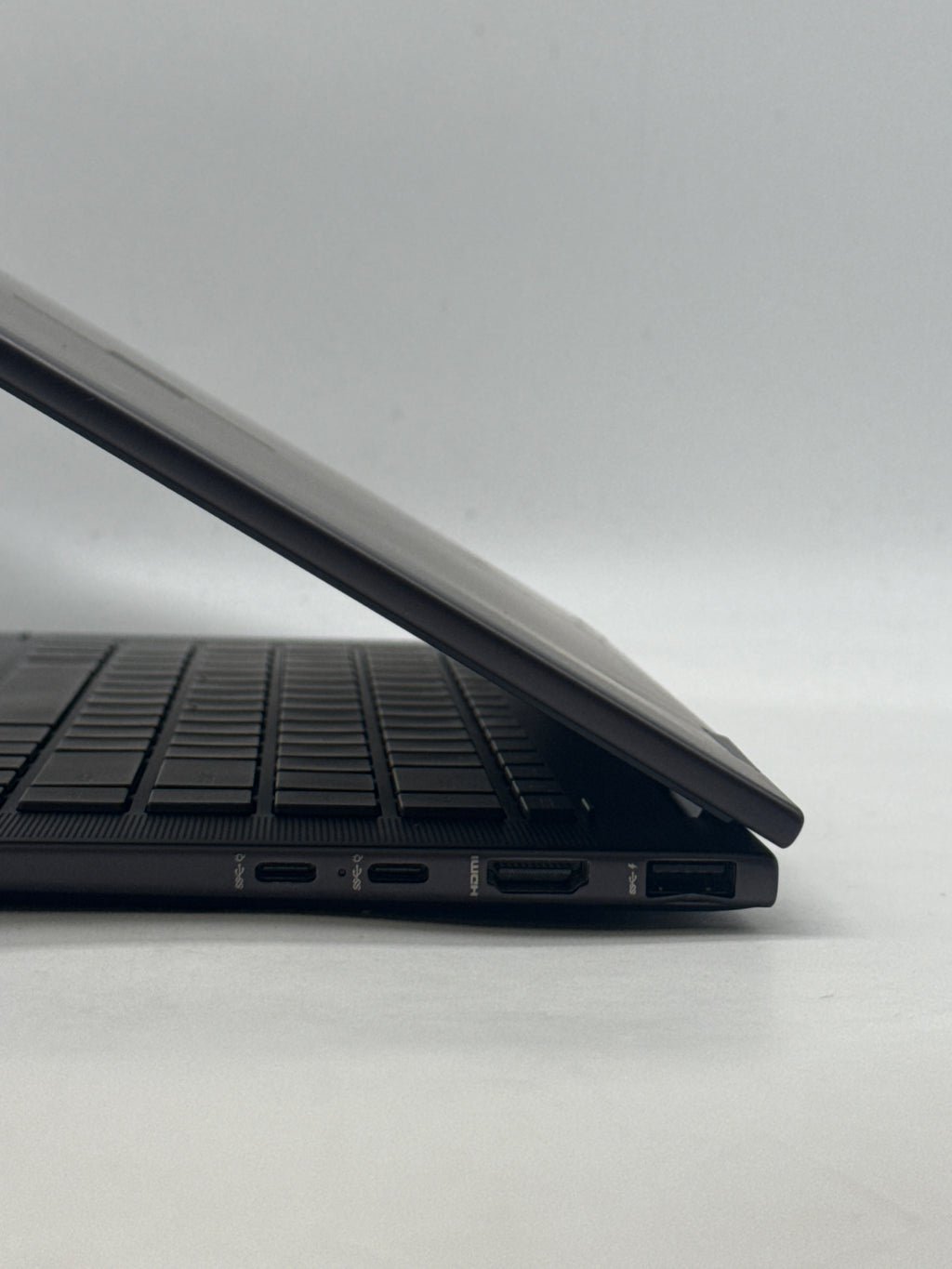 HP ENVY x360 15-fh0013dx 15.6" AMD Ryzen 5 7530U 8GB RAM 256GB SSD - Used