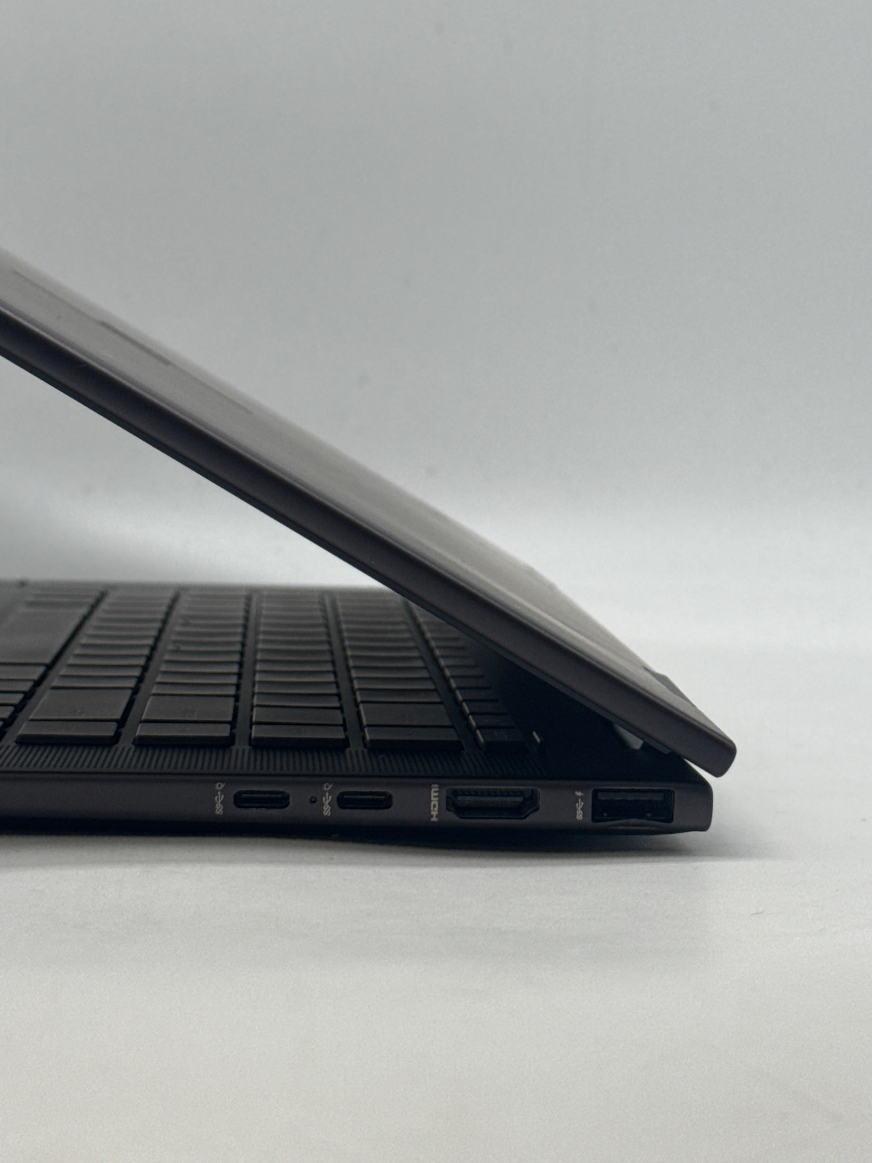 HP ENVY x360 15-fh0013dx 15.6" AMD Ryzen 5 7530U 8GB RAM 256GB SSD - Used