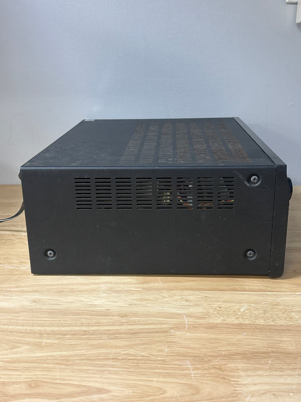Denon AVR-591 5.1 Channel A/V Receiver Black