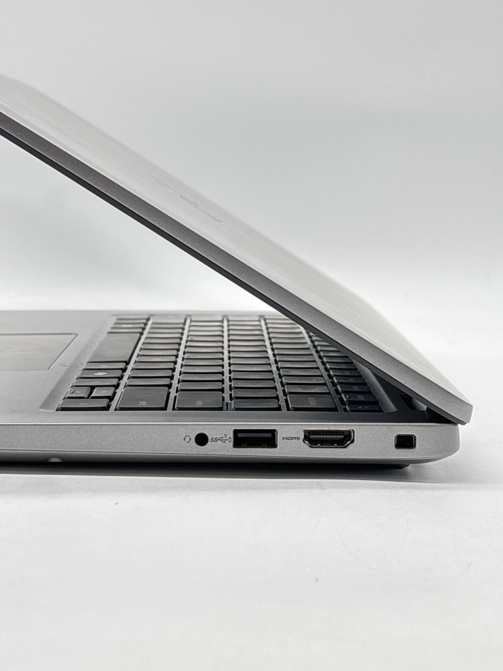 Dell Latitude 5450 14 in Ultra 7 165H 32GB RAM 512GB SSD Silver - Used
