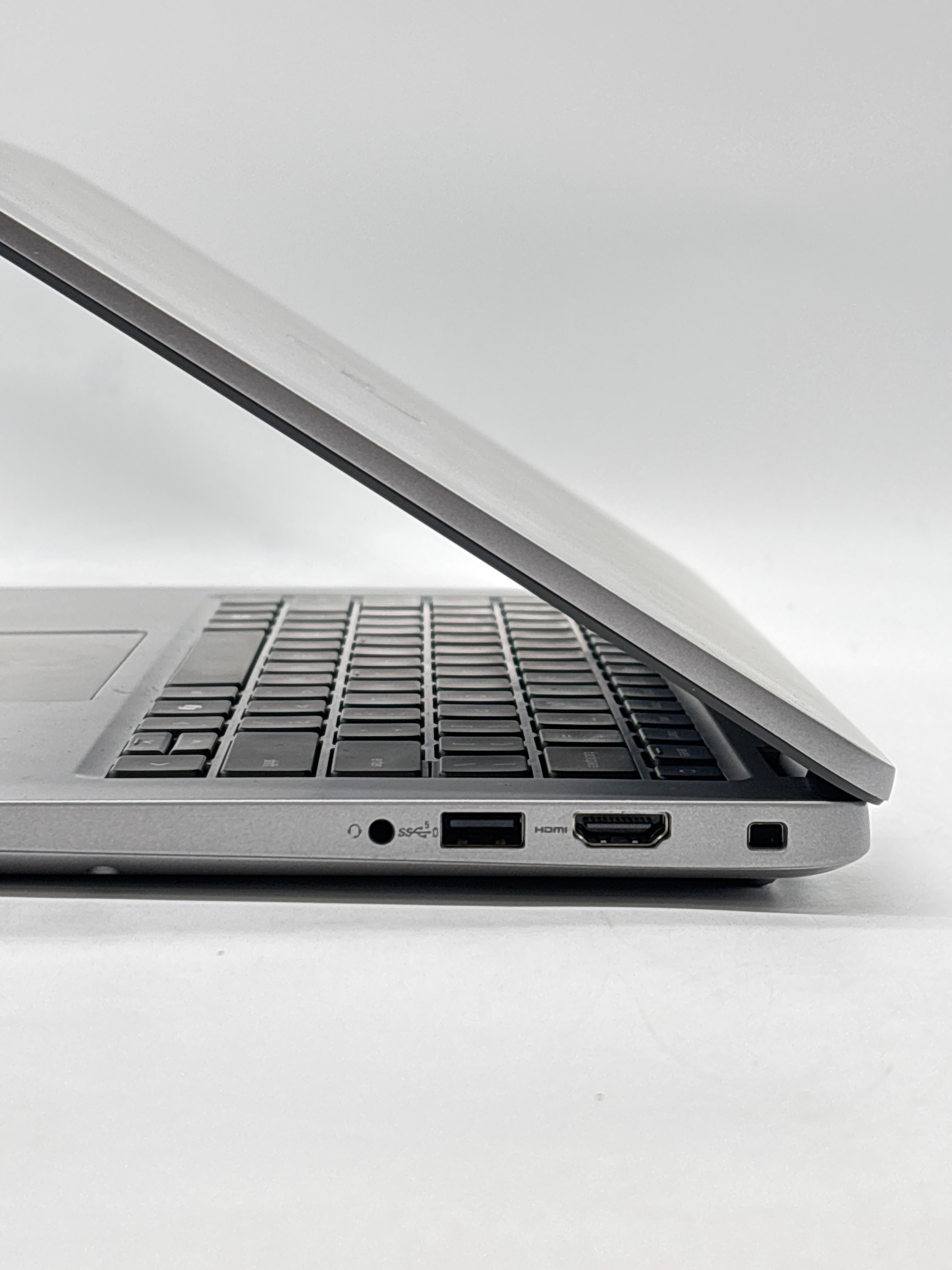 Dell Latitude 5450 14 in Ultra 7 165H 32GB RAM 512GB SSD Silver - Used