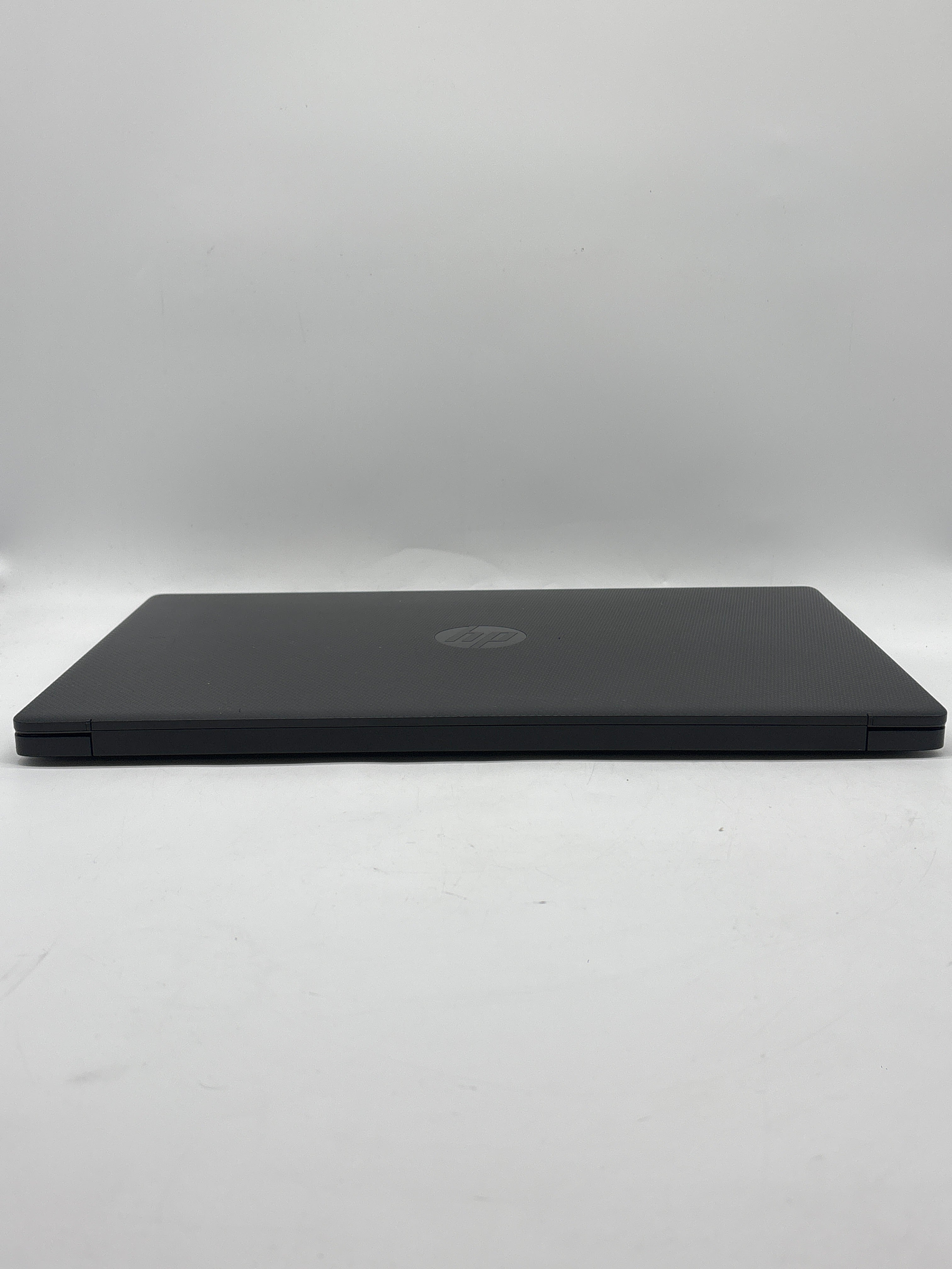 HP Laptop 17t-cn500 Core Ultra 5 255U 8GB RAM 256GB SSD - For Parts