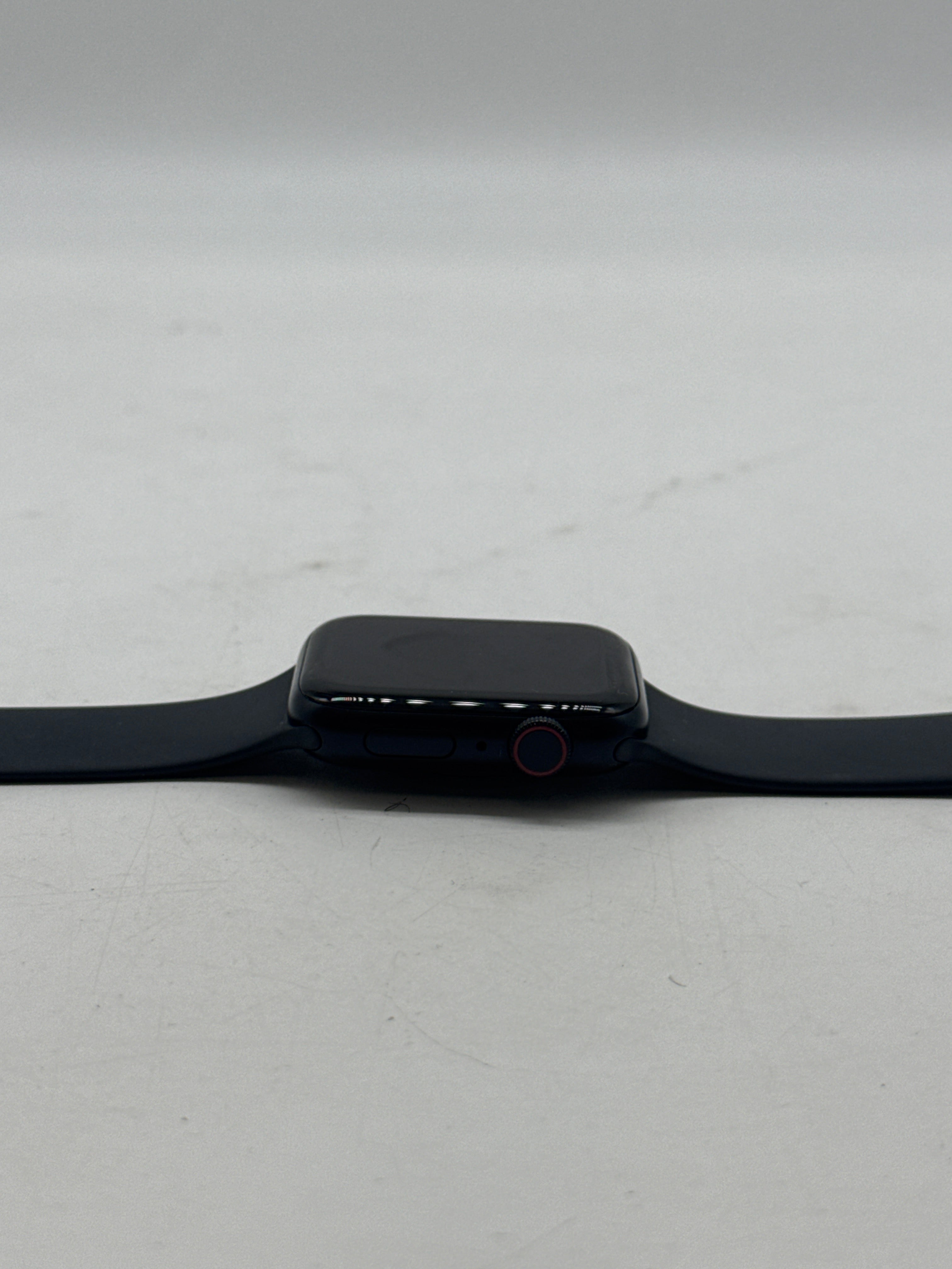 Apple Watch SE 2nd Generation 44mm GPS + Cellular Unlocked Black W/Charger