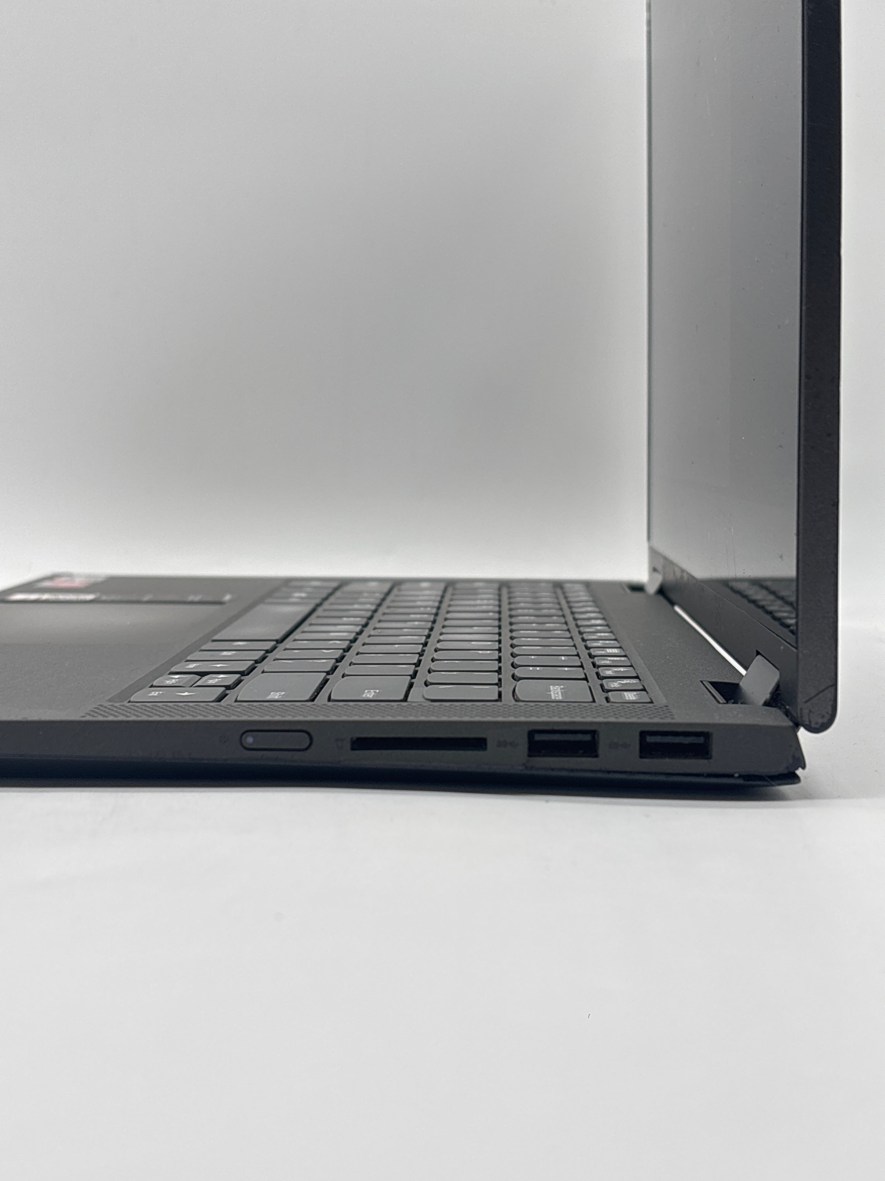 Lenovo Ideapad Flex 5 Ryzen 3 4300U 4GB RAM 128GB SSD - For Parts (Read DESC)