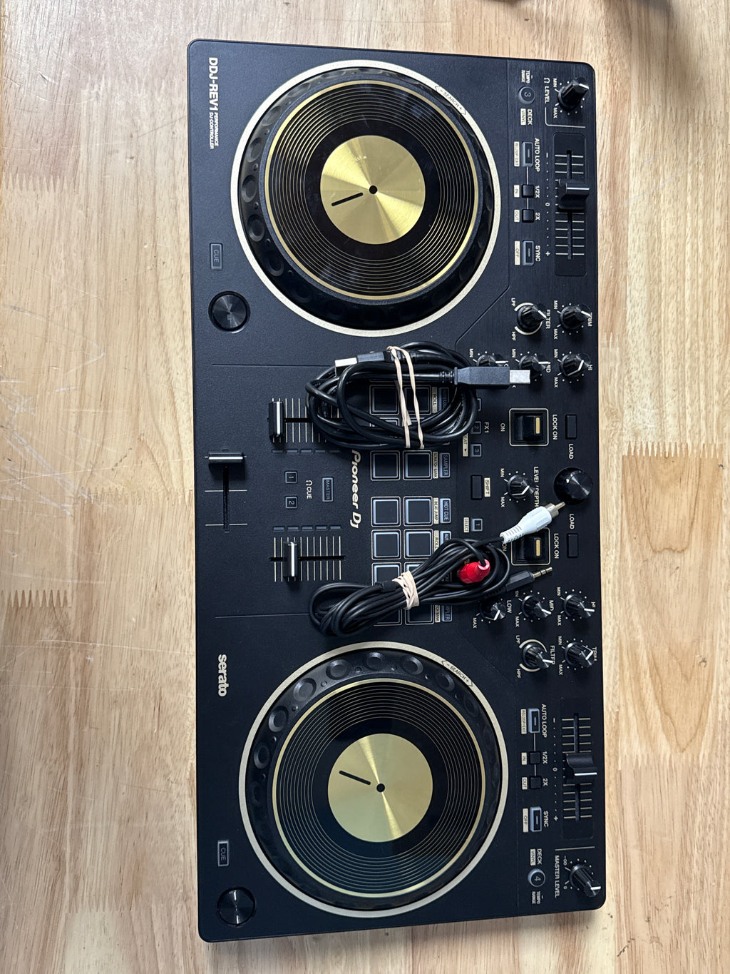 Pioneer DJ DDJ-REV1-N Serato 2 Deck Controller Black Gold Edition