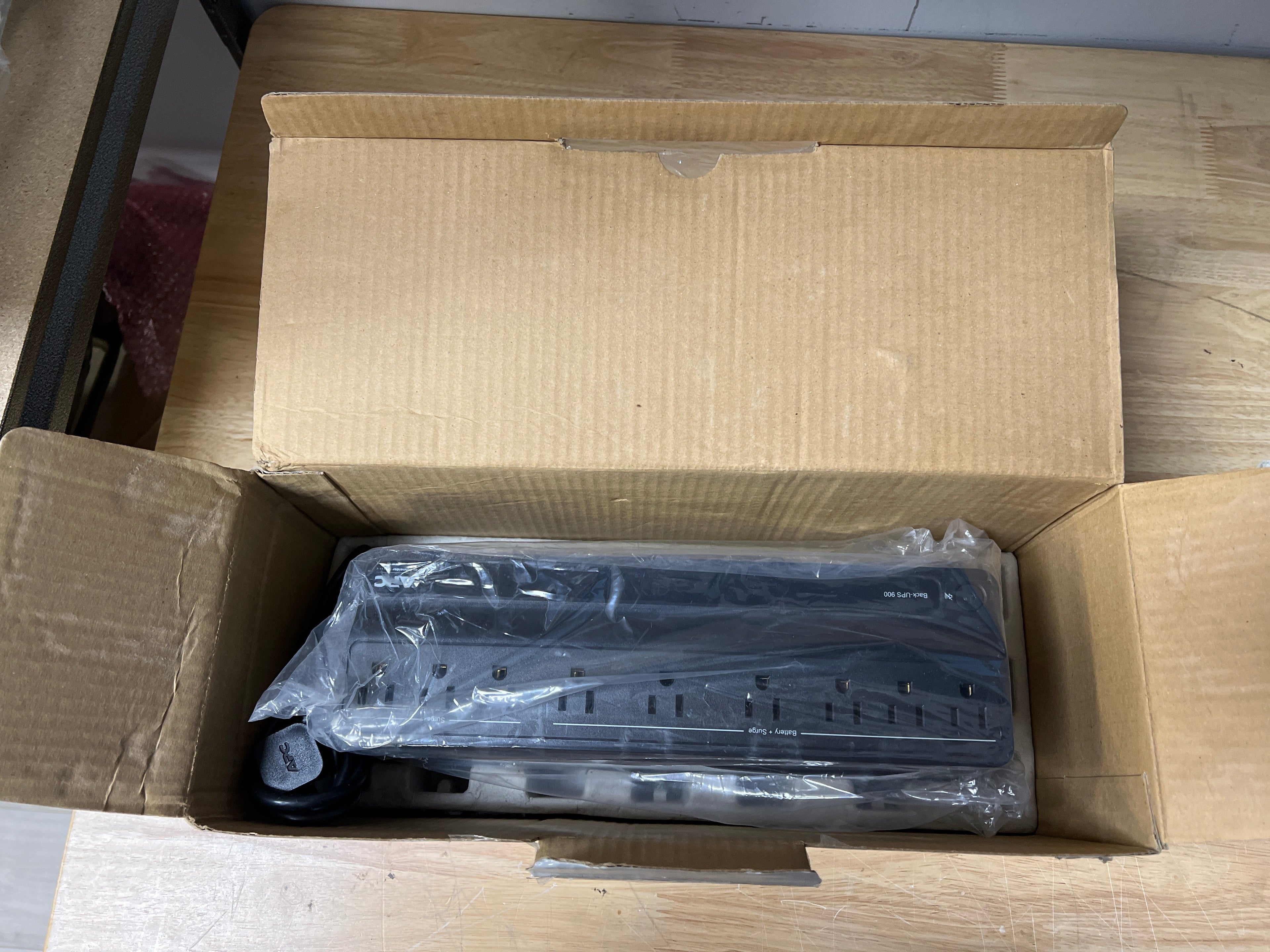 APC Back-UPS BN900M 900VA Battery Backup - New Open Box