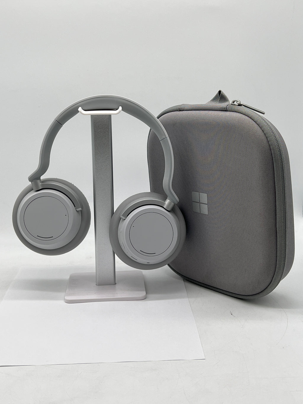 Microsoft Surface Headphones 1830 Ear-Cup Over the Ear Silver Used