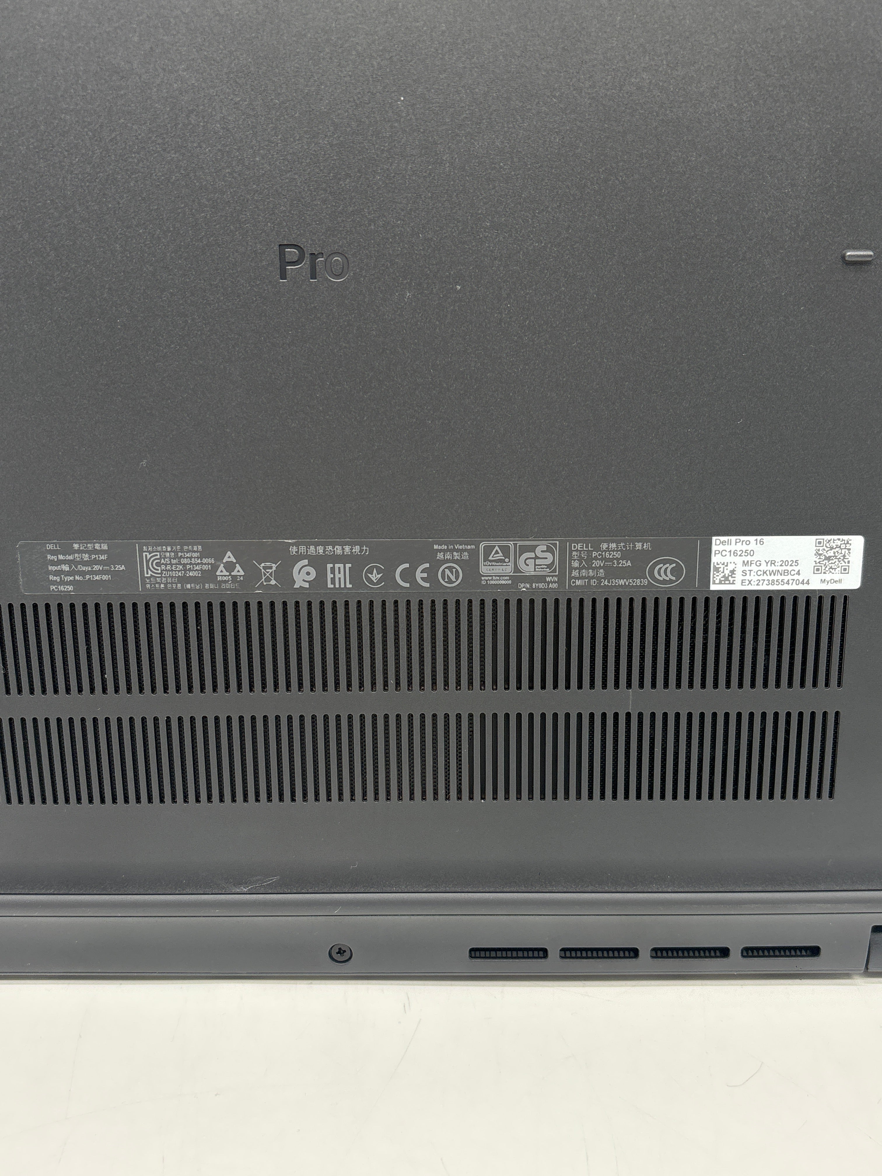 Dell Pro 16 PC16250 i3 100U 8GB RAM 256GB SSD Black