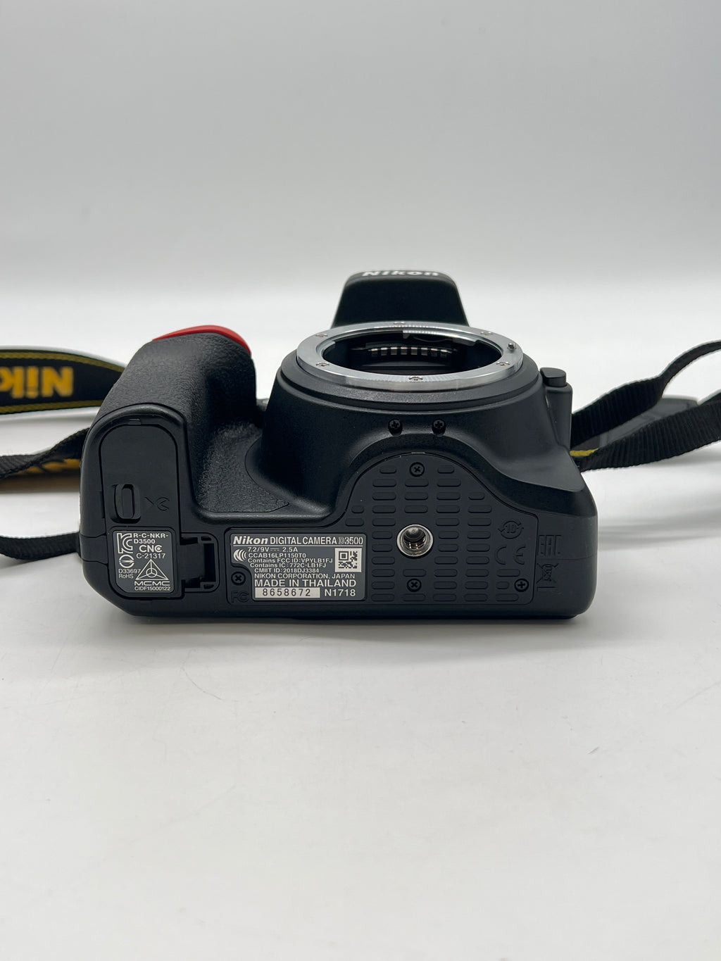 Nikon D3500 24.2MP with 18-55mm VR Lens DSLR Camera - Used