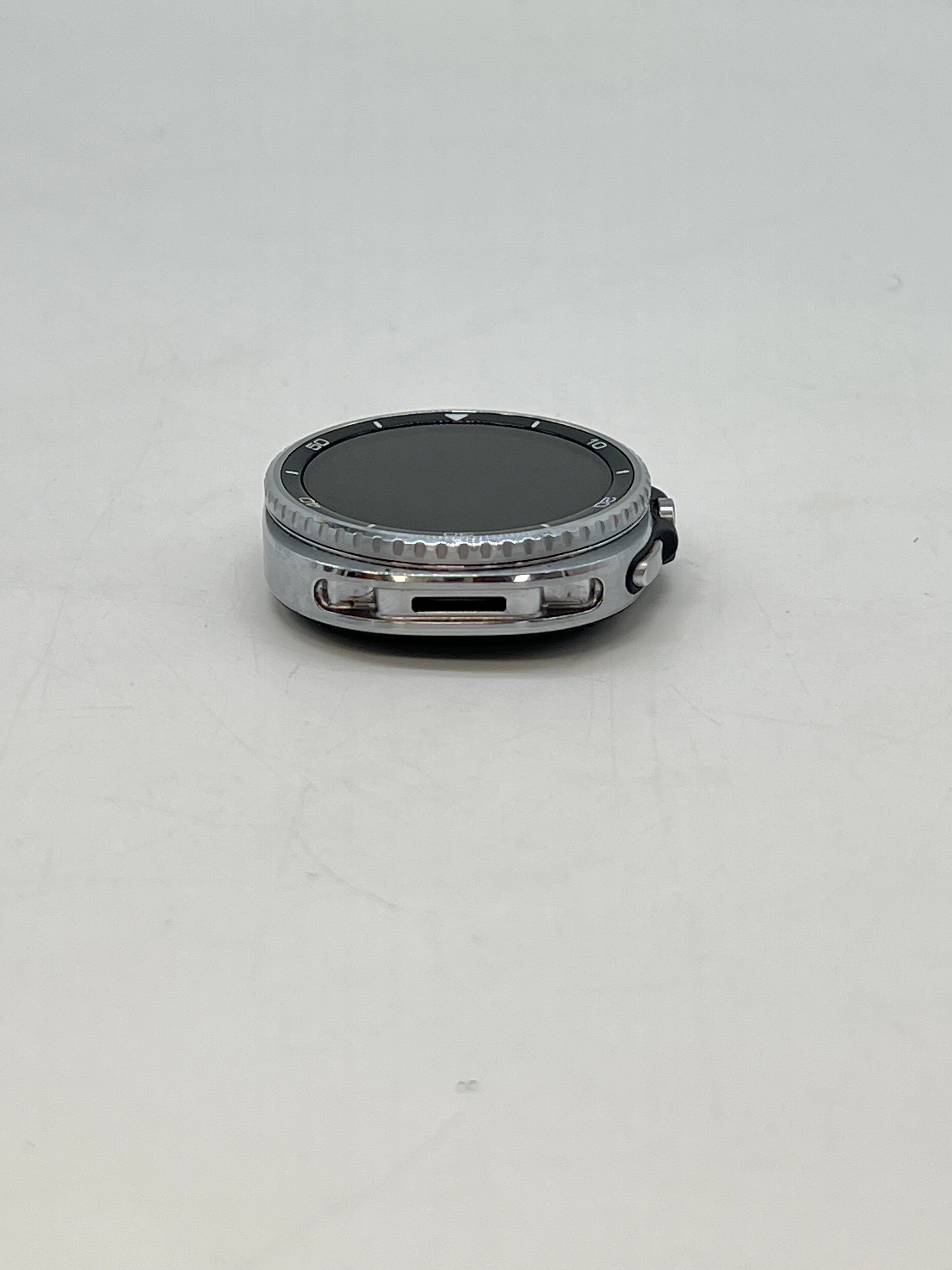 Samsung Galaxy Watch 8 Classic SM-L505F 46mm Cell + GPS - Used With Box