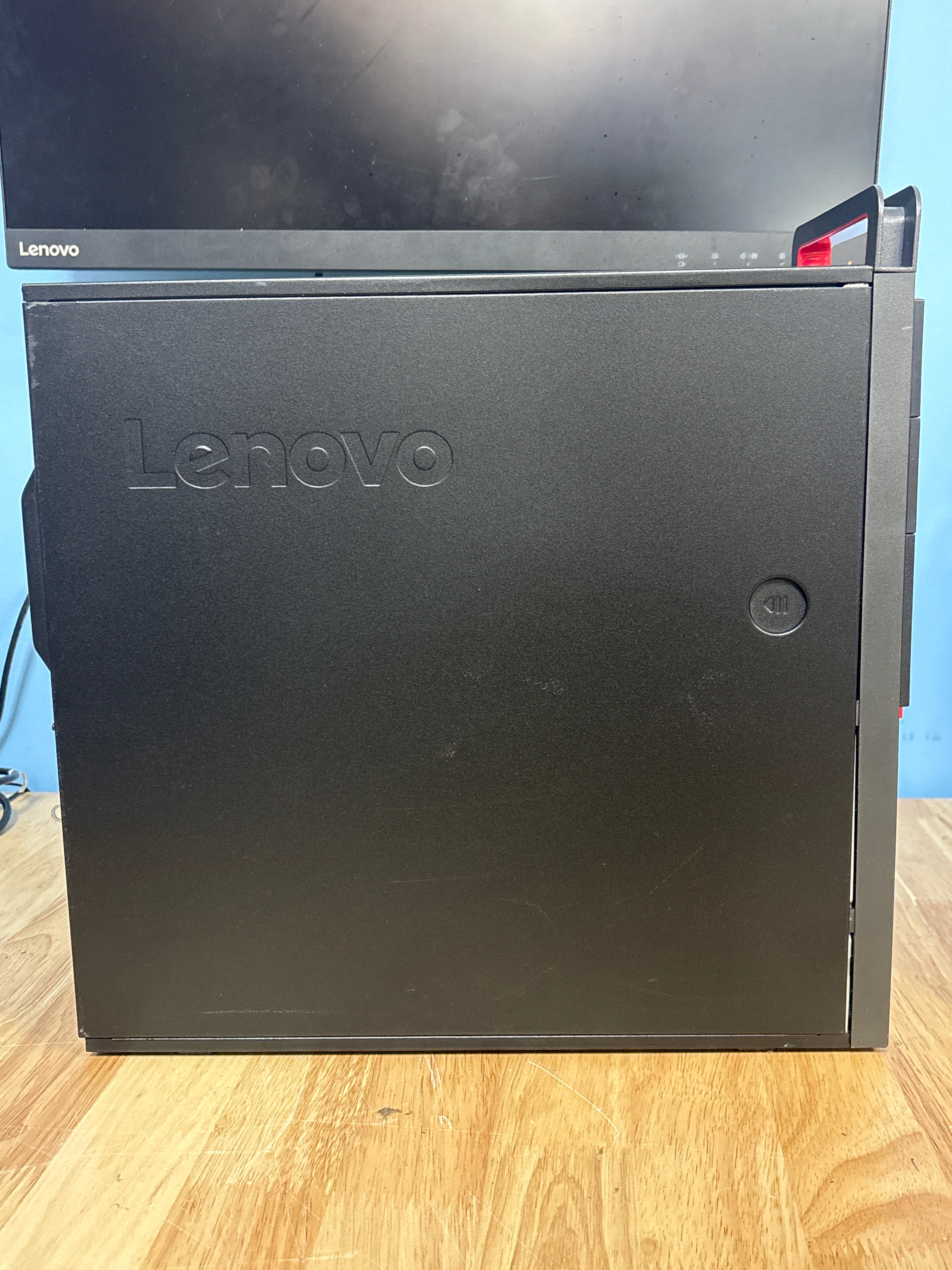 Lenovo Thinkcentre M900 i3-6100 32GB RAM 1TB HDD - For Parts (Bad HDD)