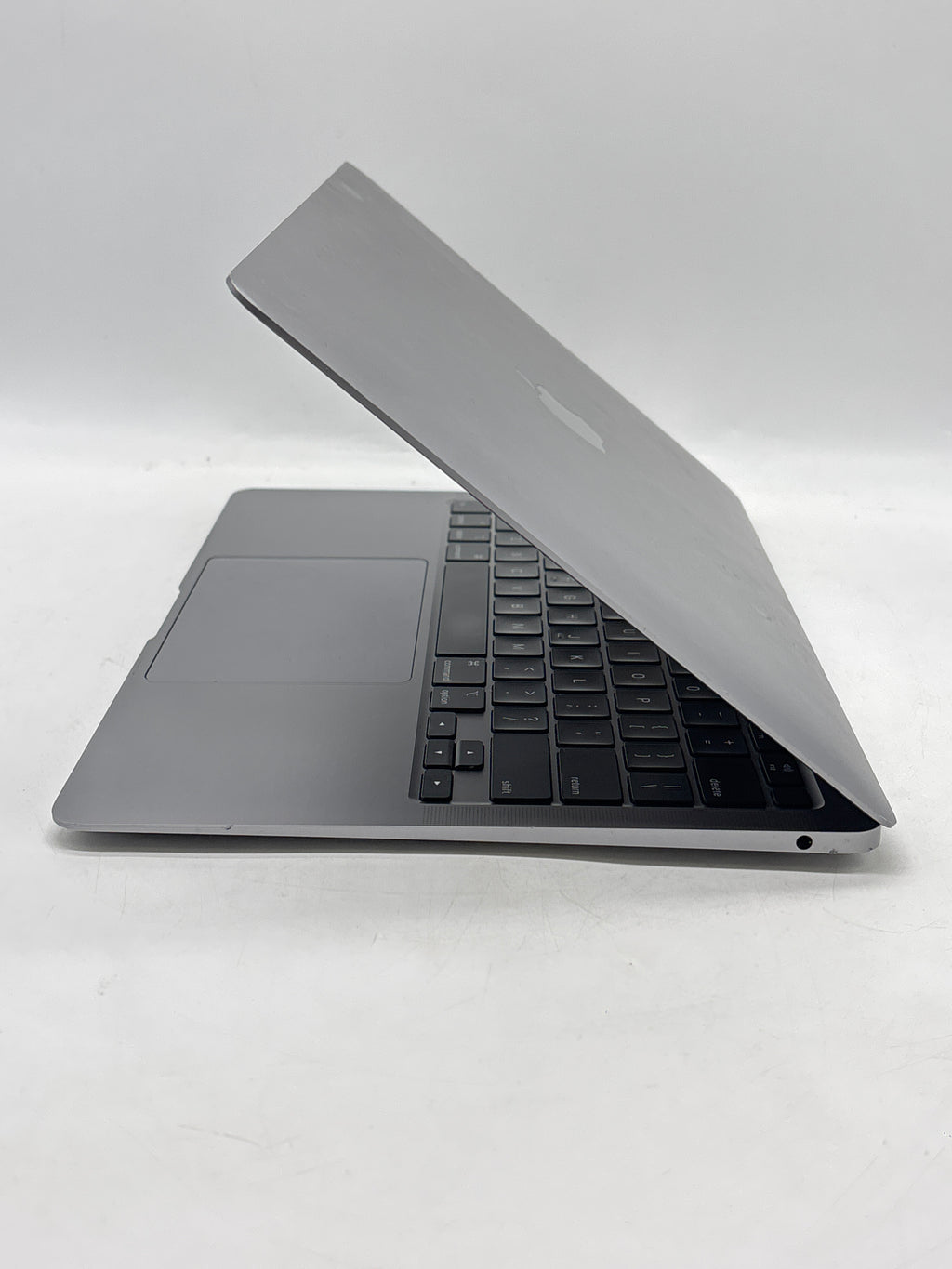 Apple MacBook Air 13in A2179 Core i3 8GB RAM 256GB SSD Space Gray - Used