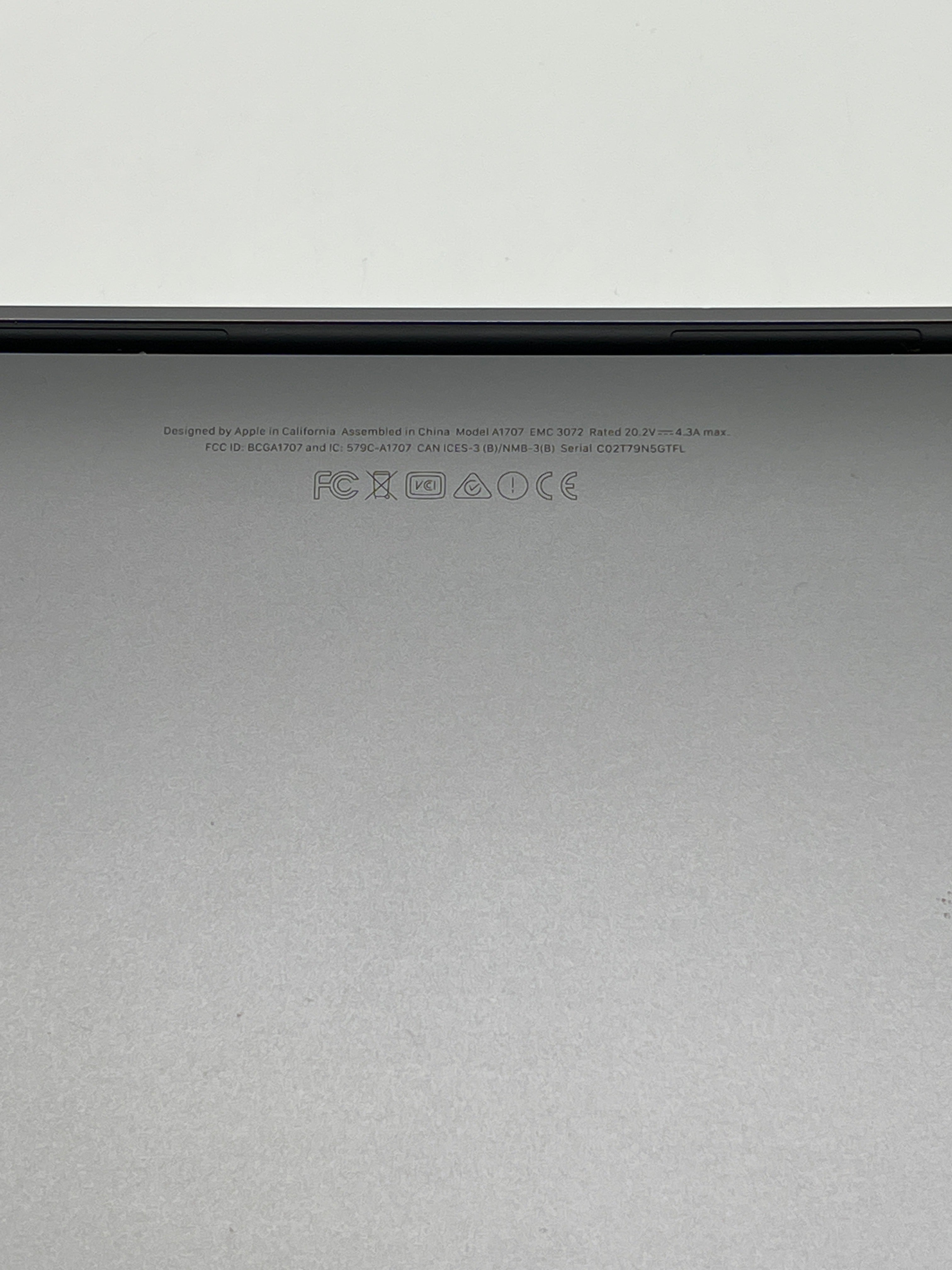 Apple MacBook Pro 15" A1707 2016 Intel i7 2.6GHz 16GB 256GB Space Gray Used