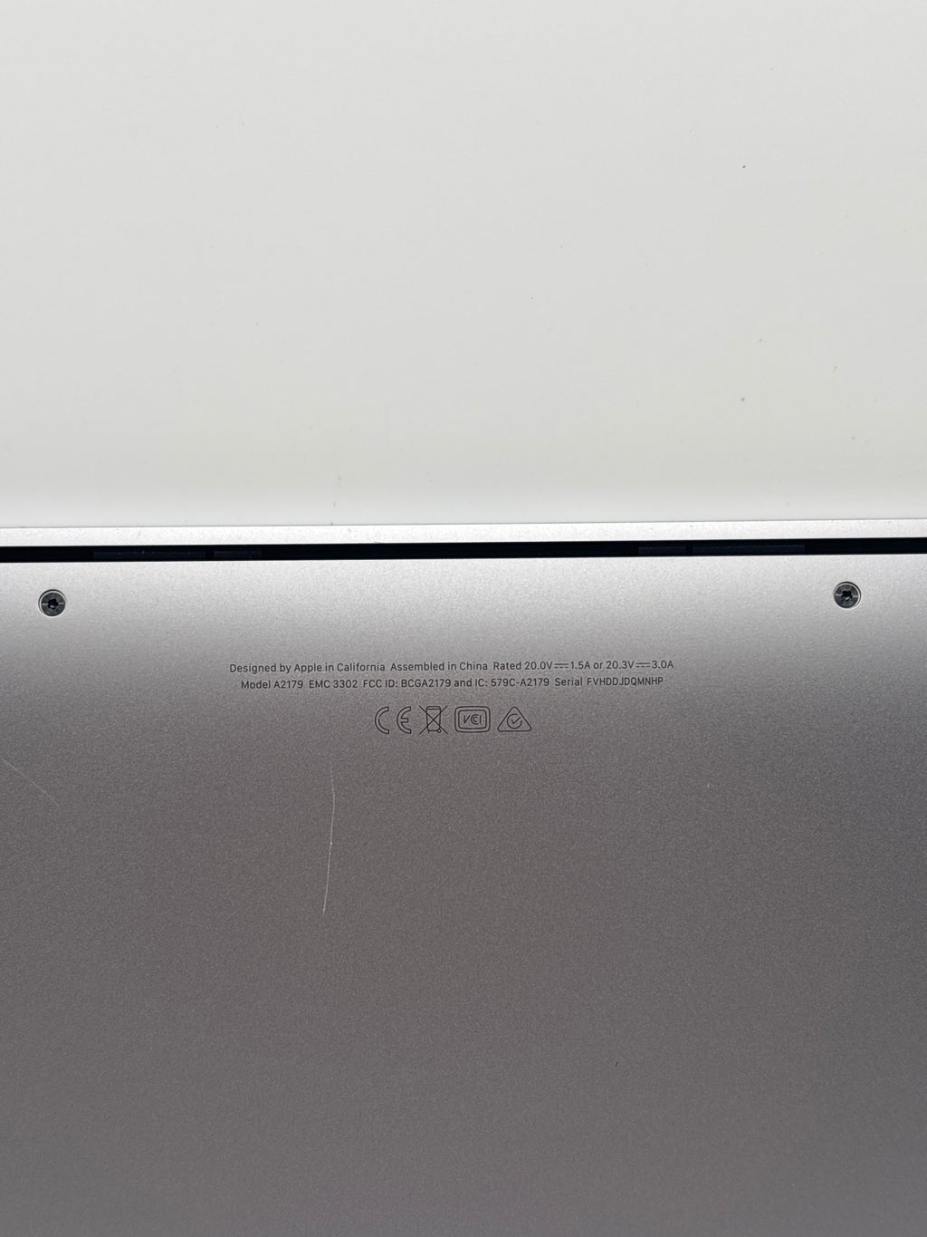 Apple MacBook Air A2179 i3 8GB RAM 256GB SSD