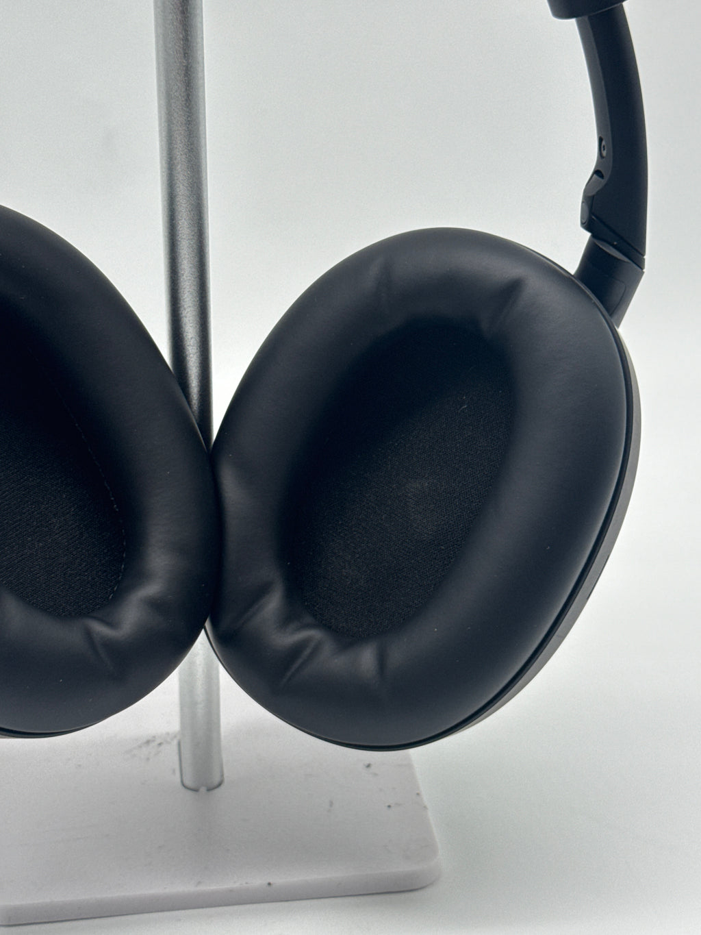 Sony WH-1000XM6 Wireless Noise Canceling Over-Ear Headphones Black - Used