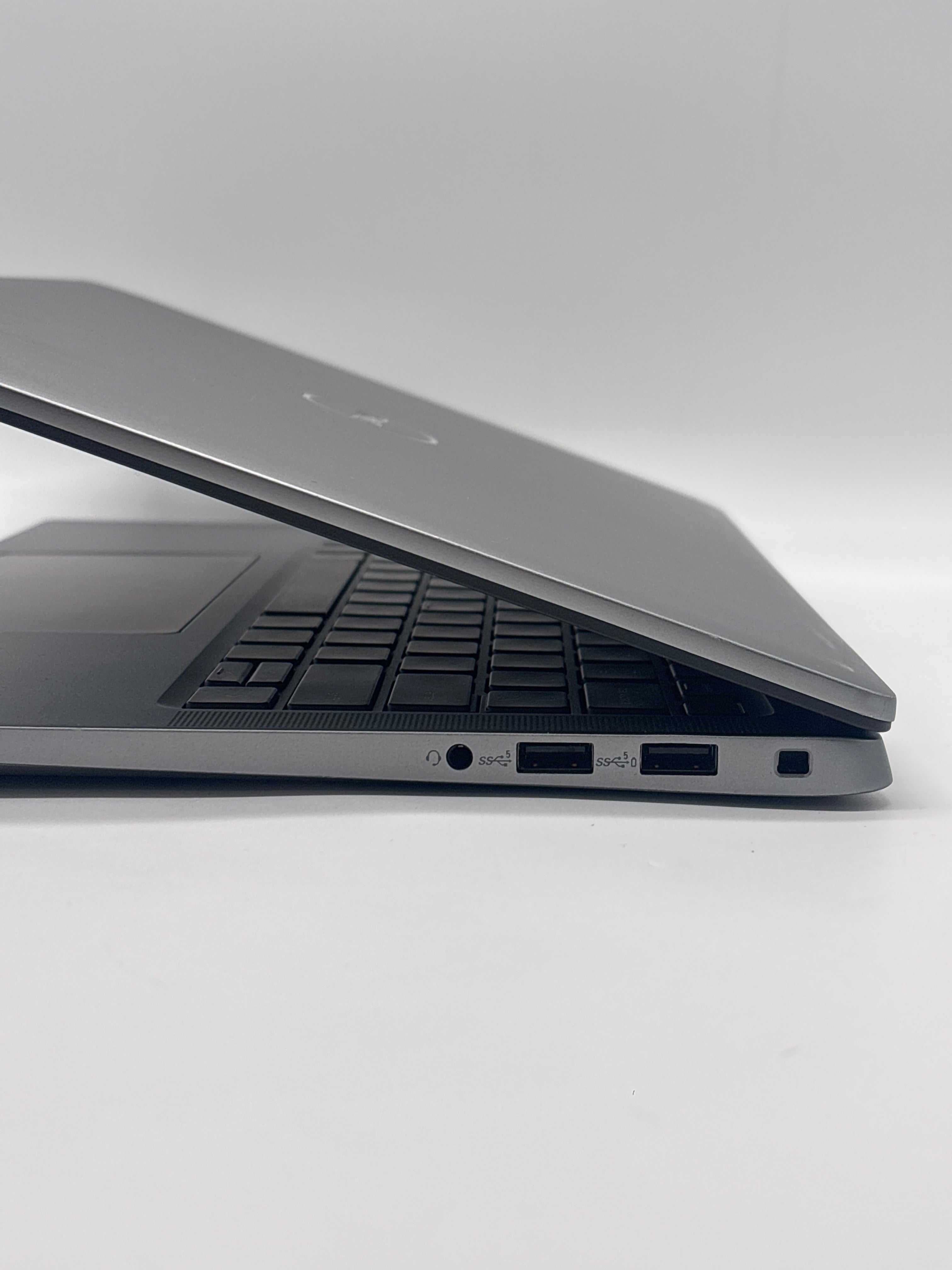 Dell Latitude 7440 i7-1365U 16 GB RAM 256 GB SSD - BIOS Lock/Remotely Managed
